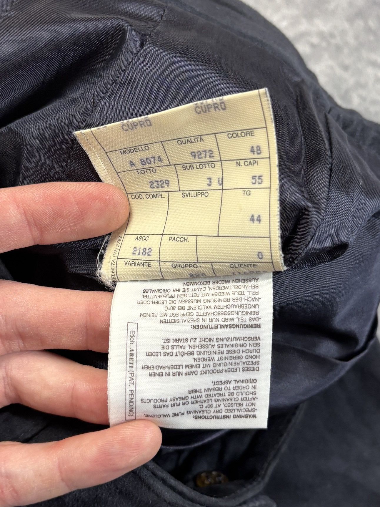 Giorgio Armani × Vintage 1980s Giorgio Armani Suede Pants Vintage Borgonuovo Black 44 Size 30" / US 8 / IT 44 - 9 Thumbnail
