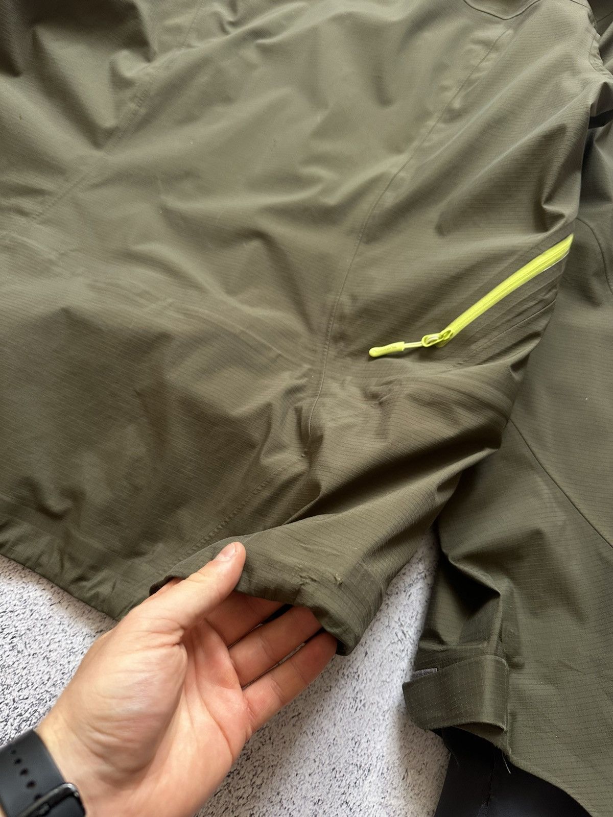 Norrona Norrona Narvik Gore Tex Jacket Khaki Military Arc’teryx Leaf Size US L / EU 52-54 / 3 - 18 Thumbnail