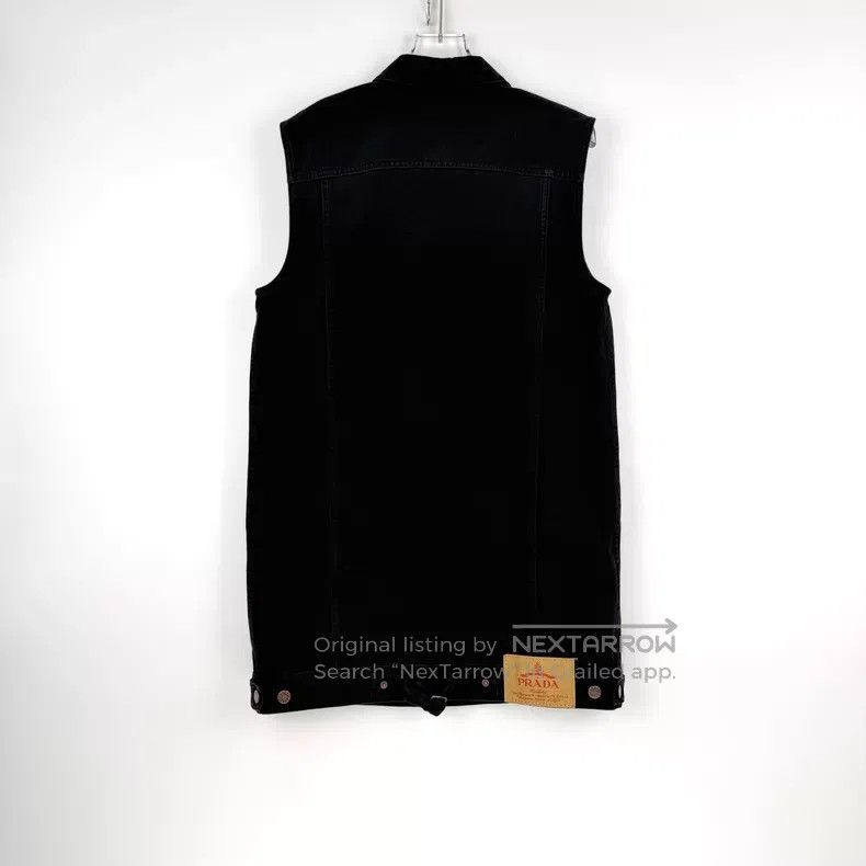 Prada Prada Black washed triangle sleeveless denim jacket Size XS / US 0-2 / IT 36-38 - 4 Thumbnail
