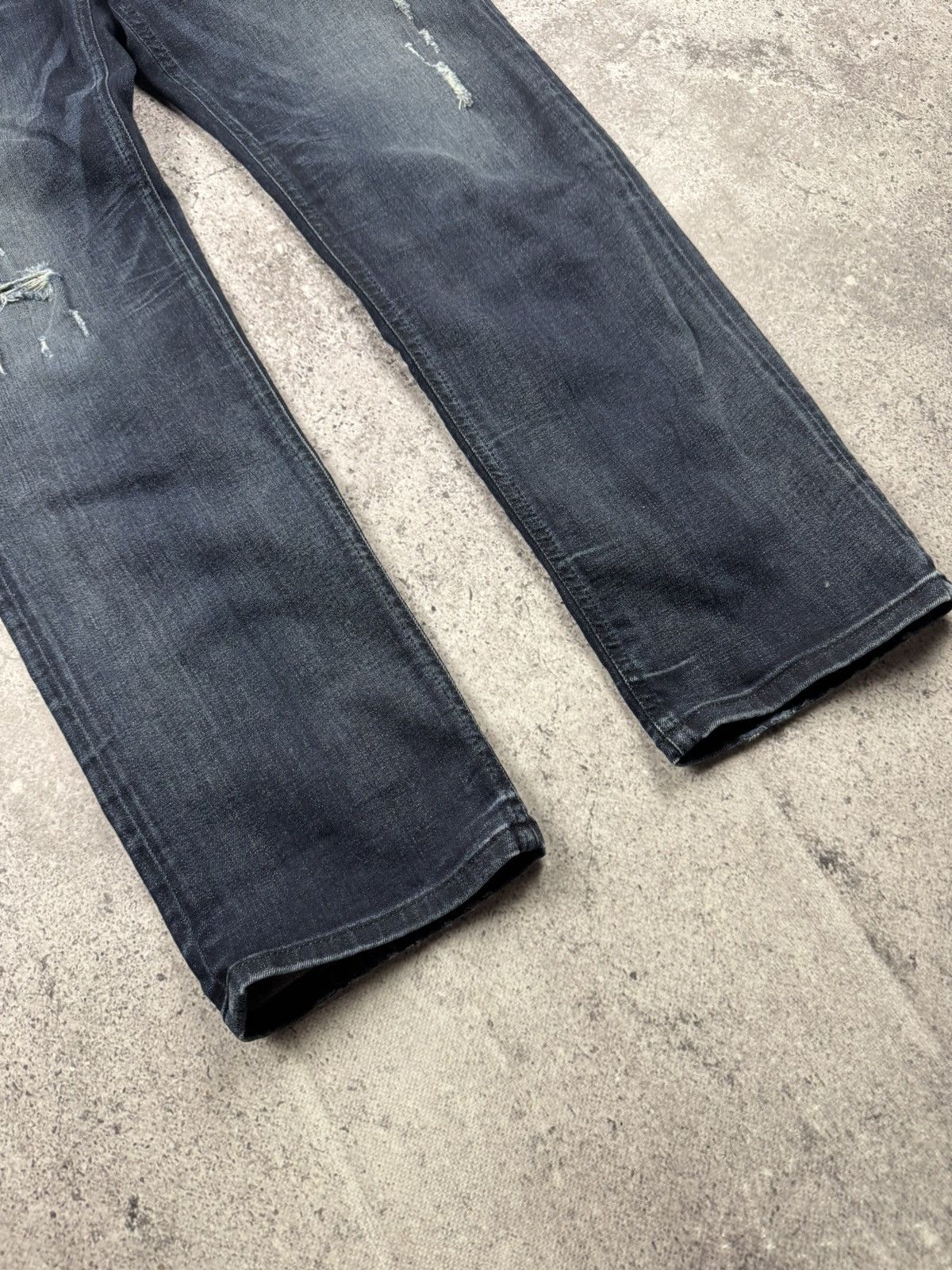 Diesel Vintage Y2K Diesel Distressed Jeans Japanesse Rare Denim Size US 29 - 3 Thumbnail