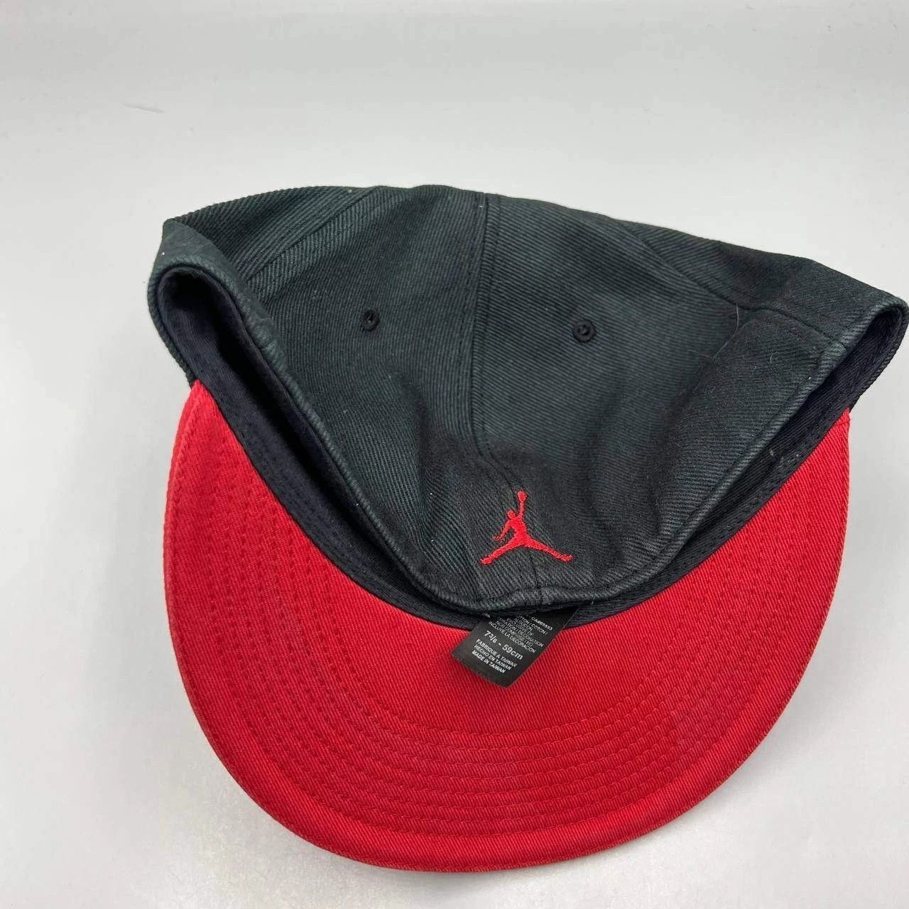 Jordan Brand Air Jordan Hat Men 7 3/8 Embroidered Logo Jumpman Fitted Cap Size ONE SIZE - 6 Thumbnail