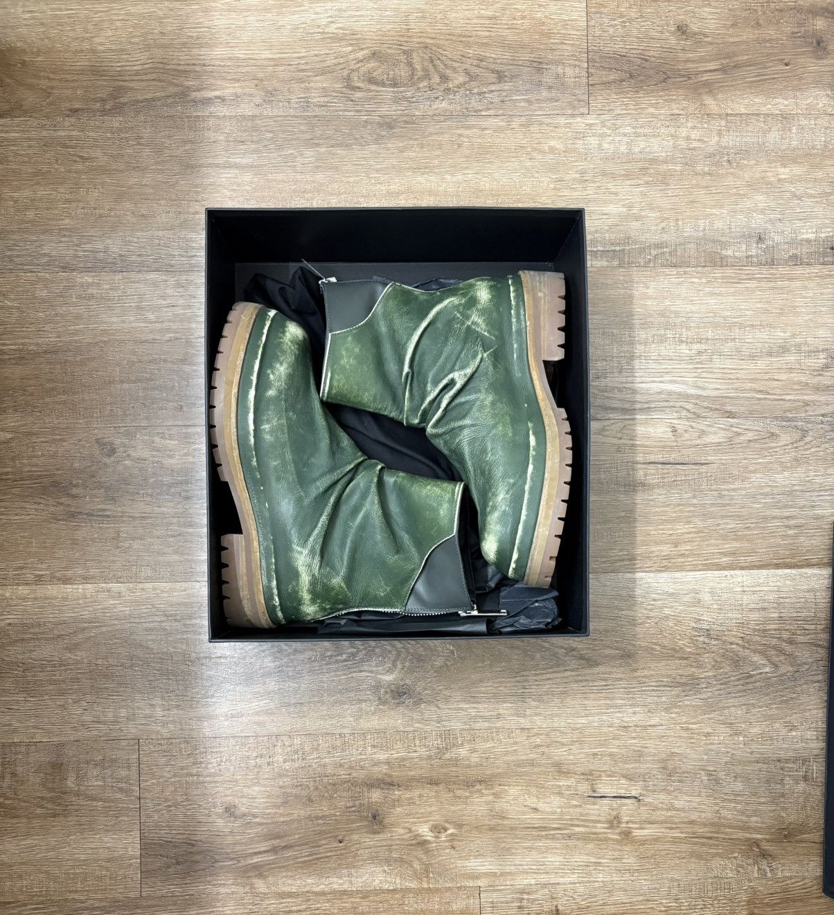 424 424 MARATHON BOOT DISTRESSED GREEN SIZE 40 (US 7) BRAND NEW Size US 7 / EU 40 - 1 Thumbnail