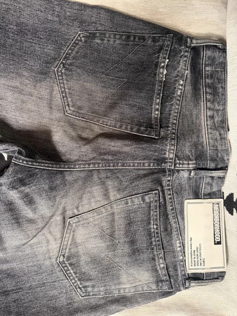 Neighborhood Neighborhood size S Jeans Size US 27 - 5 Thumbnail