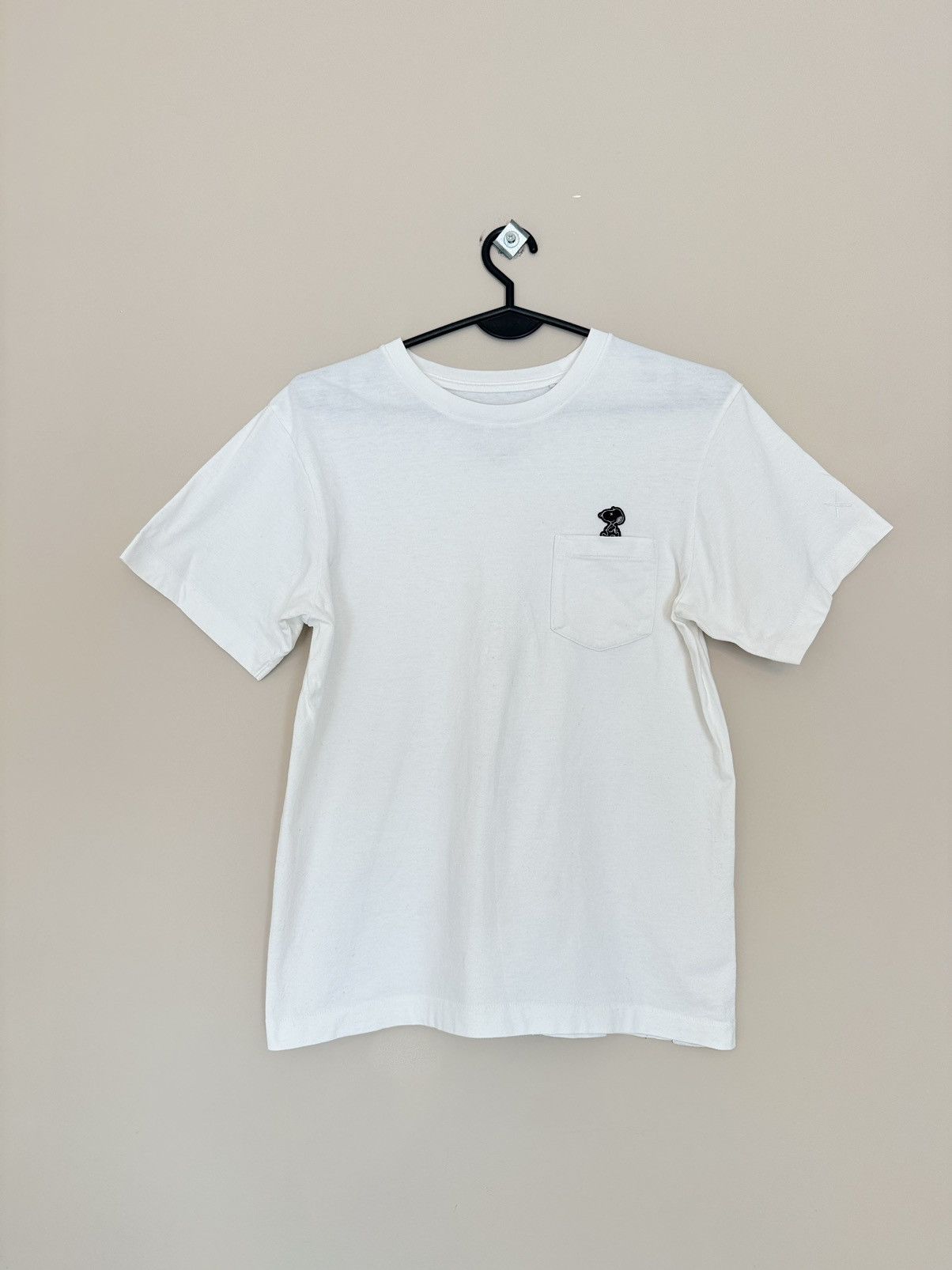 Kaws × Peanuts × Uniqlo Kaws x Peanuts x Uniqlo t shirt white rare vintage Japanese Size US S / EU 44-46 / 1 - 1 Thumbnail
