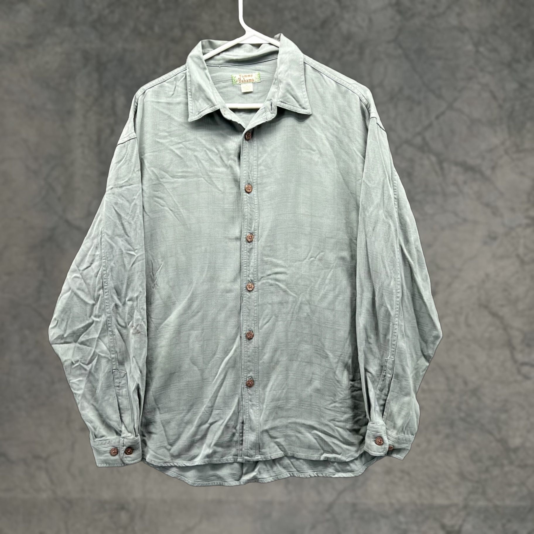 Tommy Bahama Tommy Bahama Shirt Men Medium Gray Button-Down Silk Reverse Print All Seasons 46 In Chest Regular Button-Up Mens Size US M / EU 48-50 / 2 - 1 Thumbnail