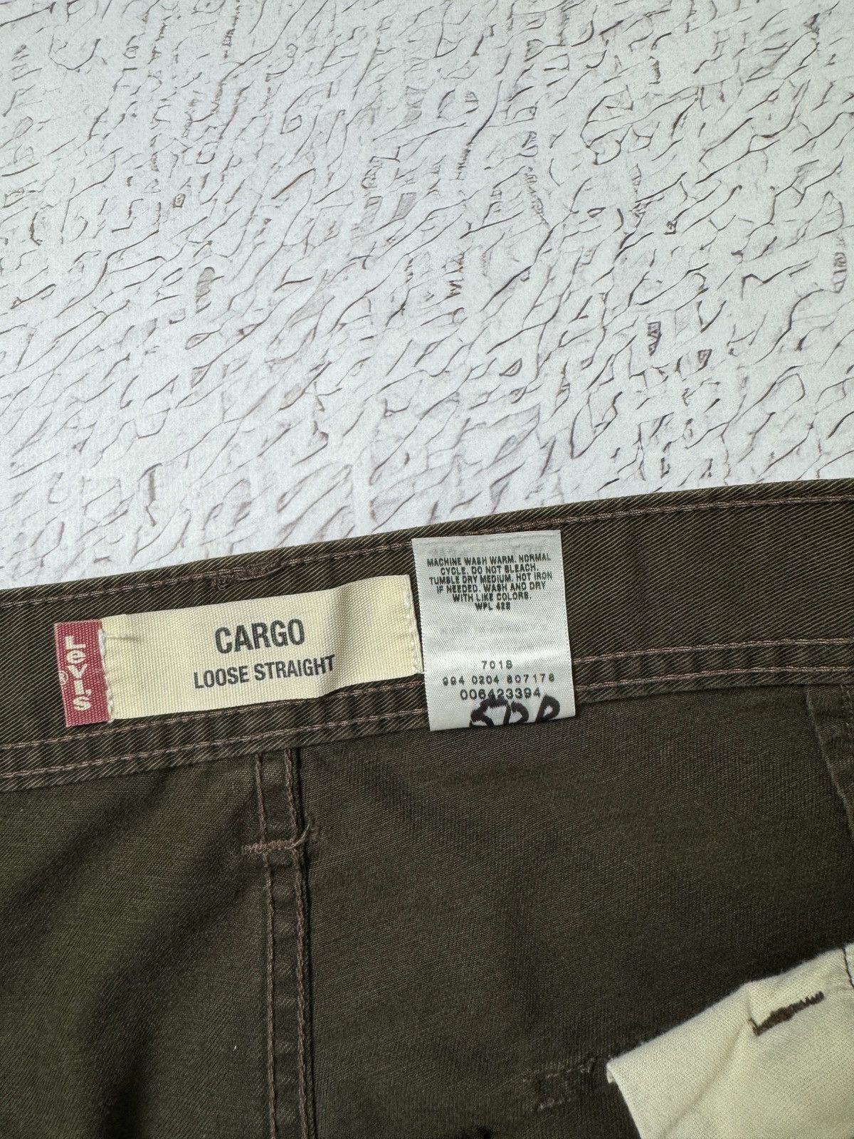 Levi's Levi’s vintage Cargo Loose Straight Baggy pants size 34 Size US 34 / EU 50 - 11 Thumbnail