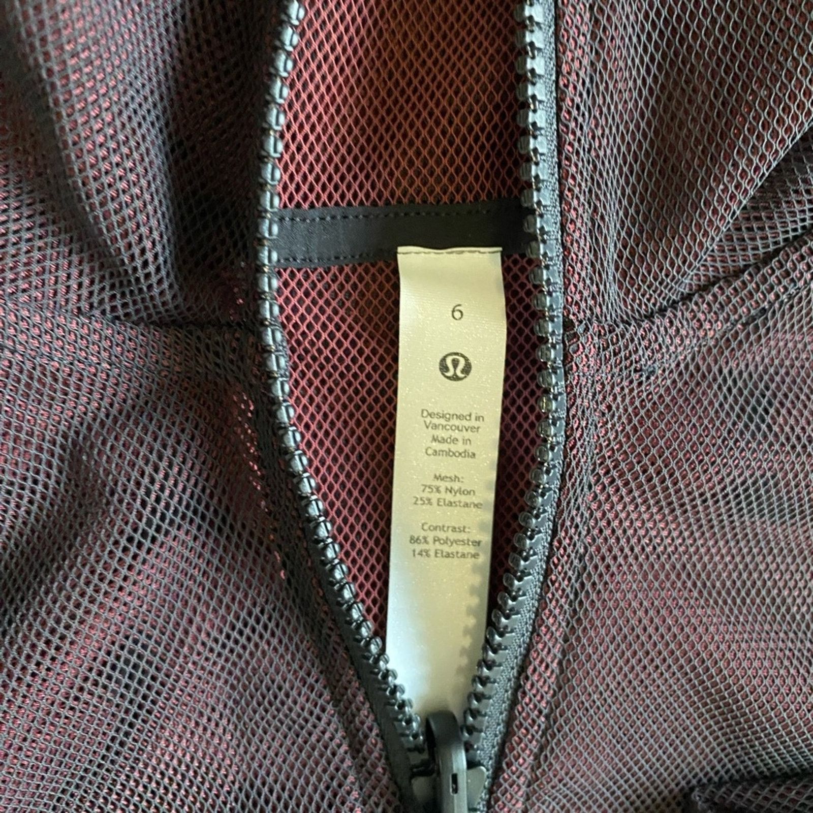Lululemon NWT Lululemon Reversible Mesh 1/2 Zip Size M / US 6-8 / IT 42-44 - 8 Thumbnail