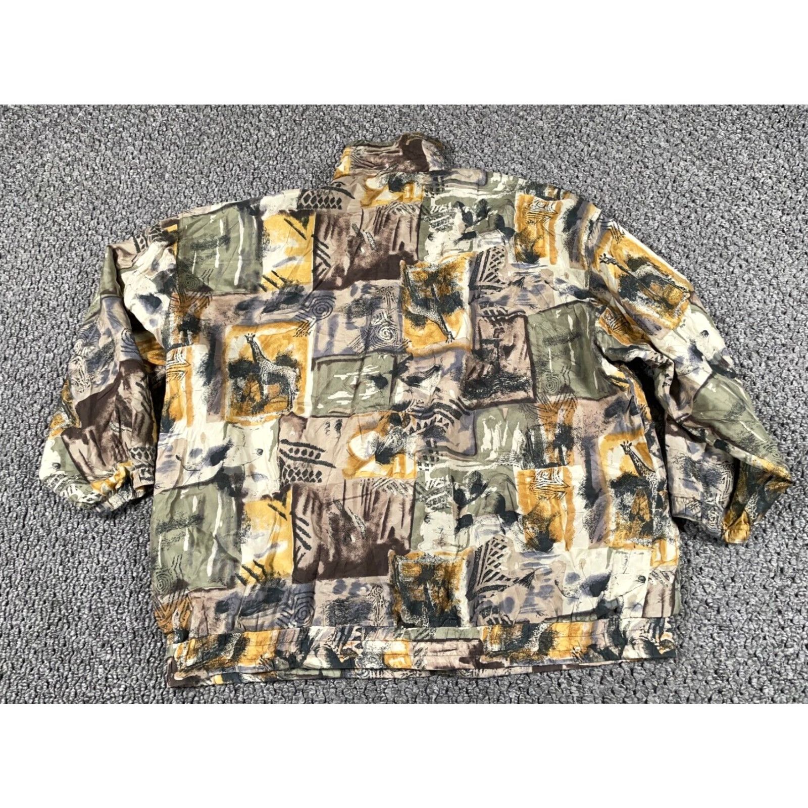 Vintage EVR Jacket Geometric Silk Zip Green 2X Women’s Casual Full Zip Lightweight Windbreaker Pockets 90s Tribal/Vintage Not Vintage Size XXL / US 16-18 / IT 52-54 - 2 Thumbnail