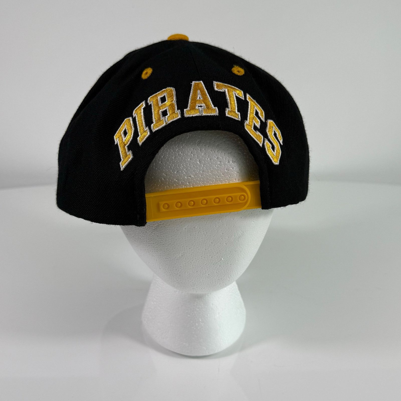 American Needle Pirates Snapback Hat American Needle Cooperstown Black Gold Size ONE SIZE - 2 Thumbnail