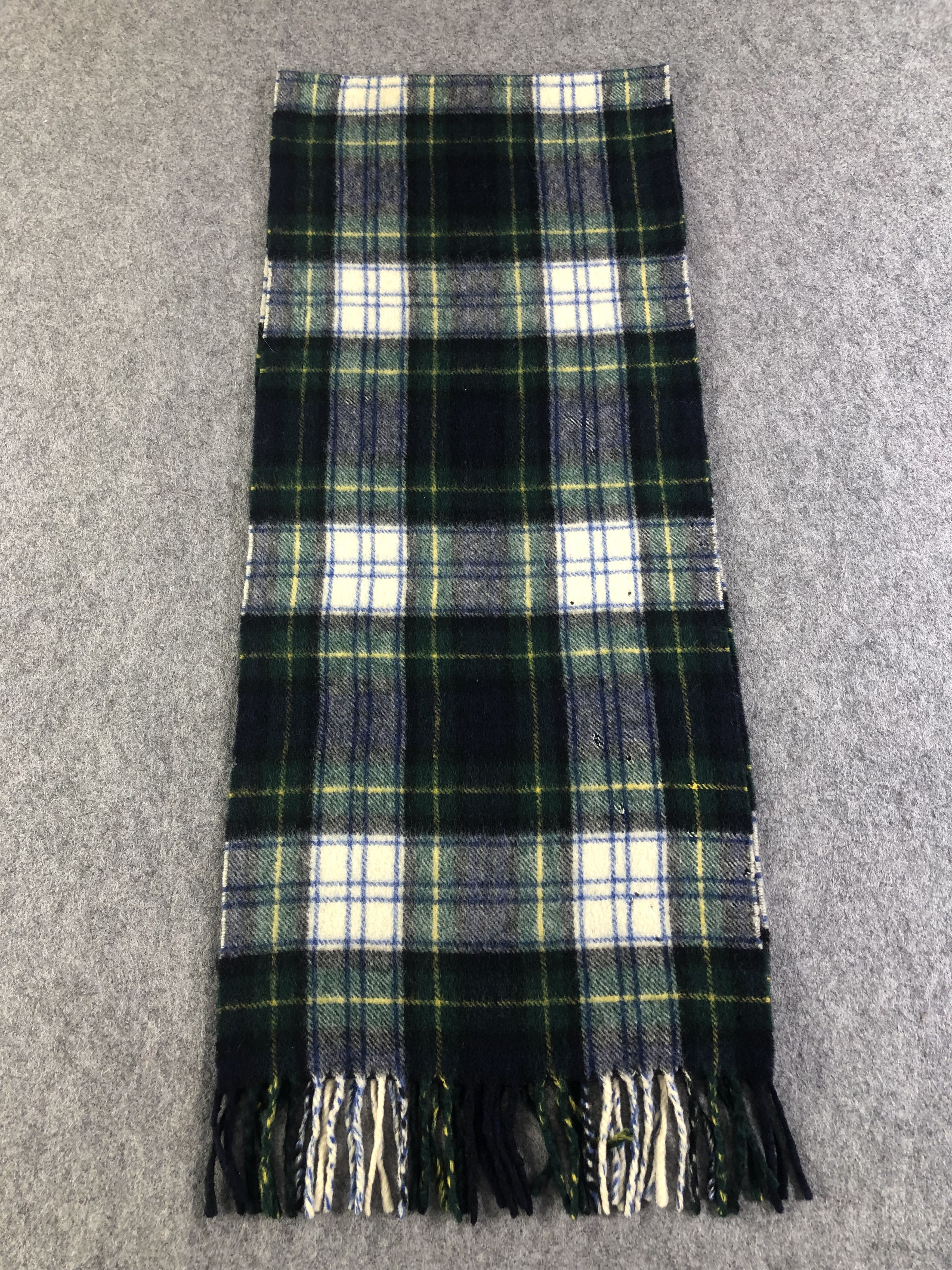 Begg x Co Begg Of AYR Scarf / Muffler / Neckwear Size ONE SIZE - 2 Thumbnail