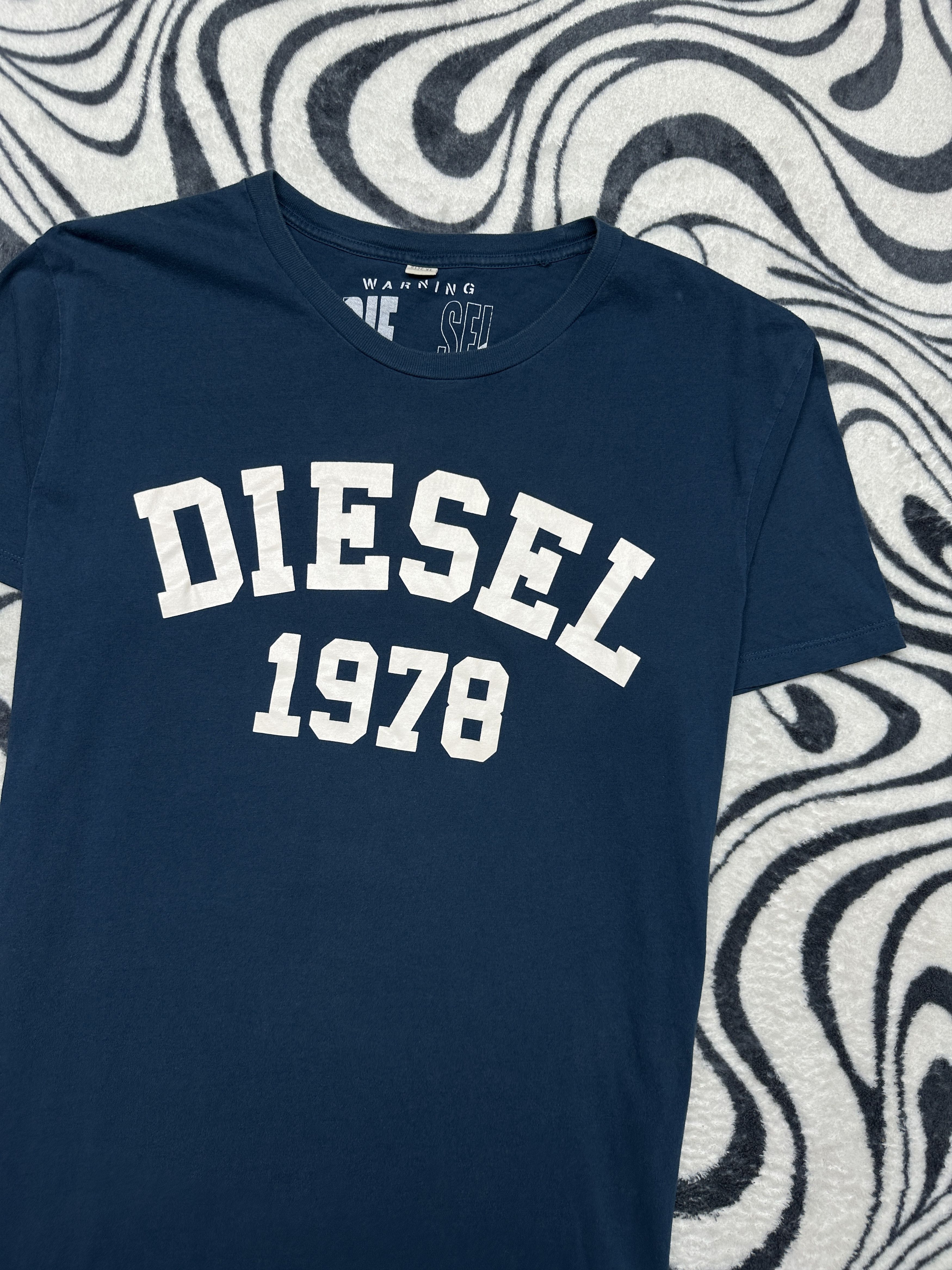Diesel Diesel Vintage Big Logo Mens T-Shirt Tee Size US XL / EU 56 / 4 - 2 Thumbnail