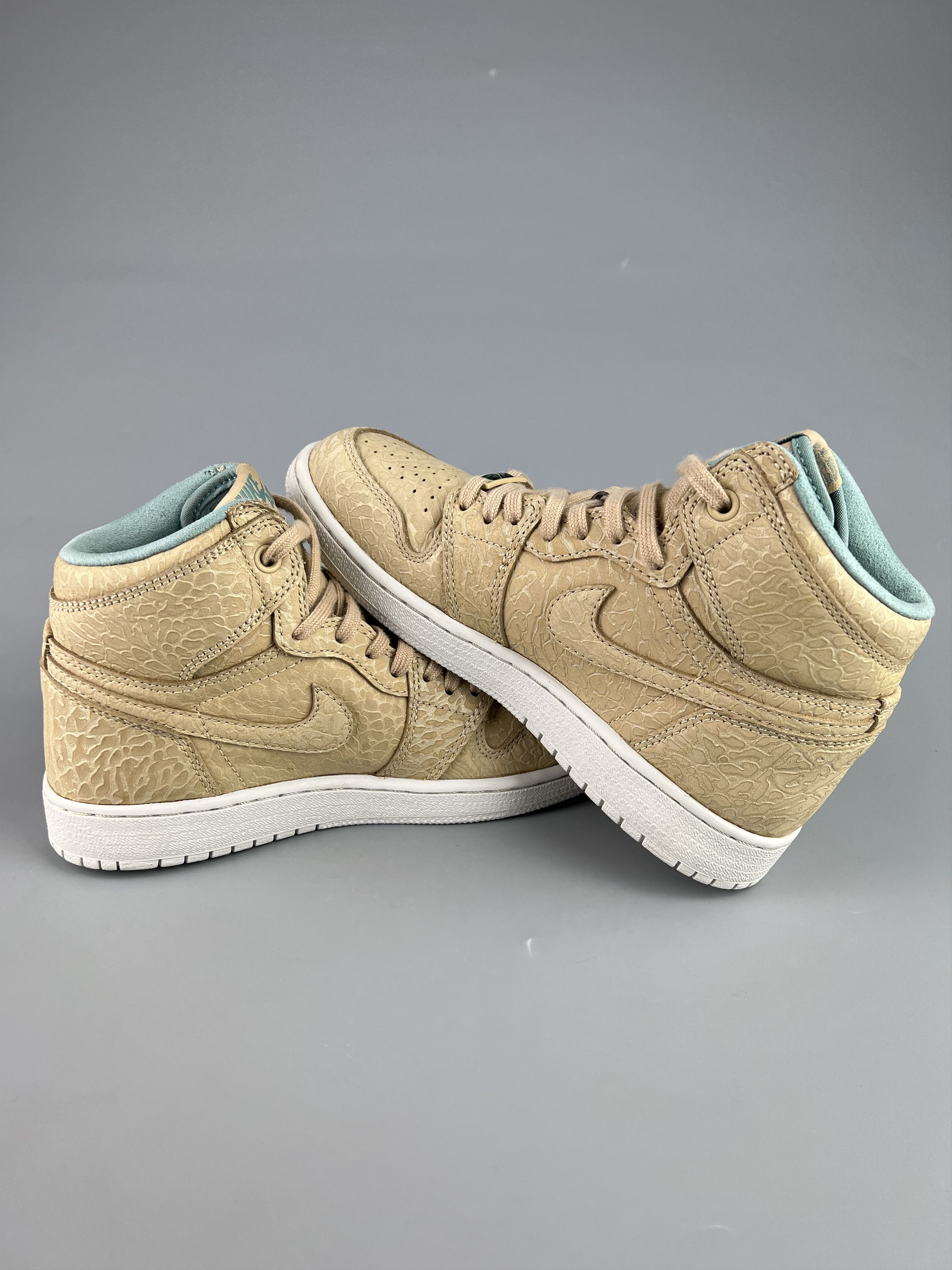 Jordan Brand × Nike 2014 Air Jordan 1 Retro High OG GG "Pearl" Size US 6 / IT 36 - 5 Thumbnail