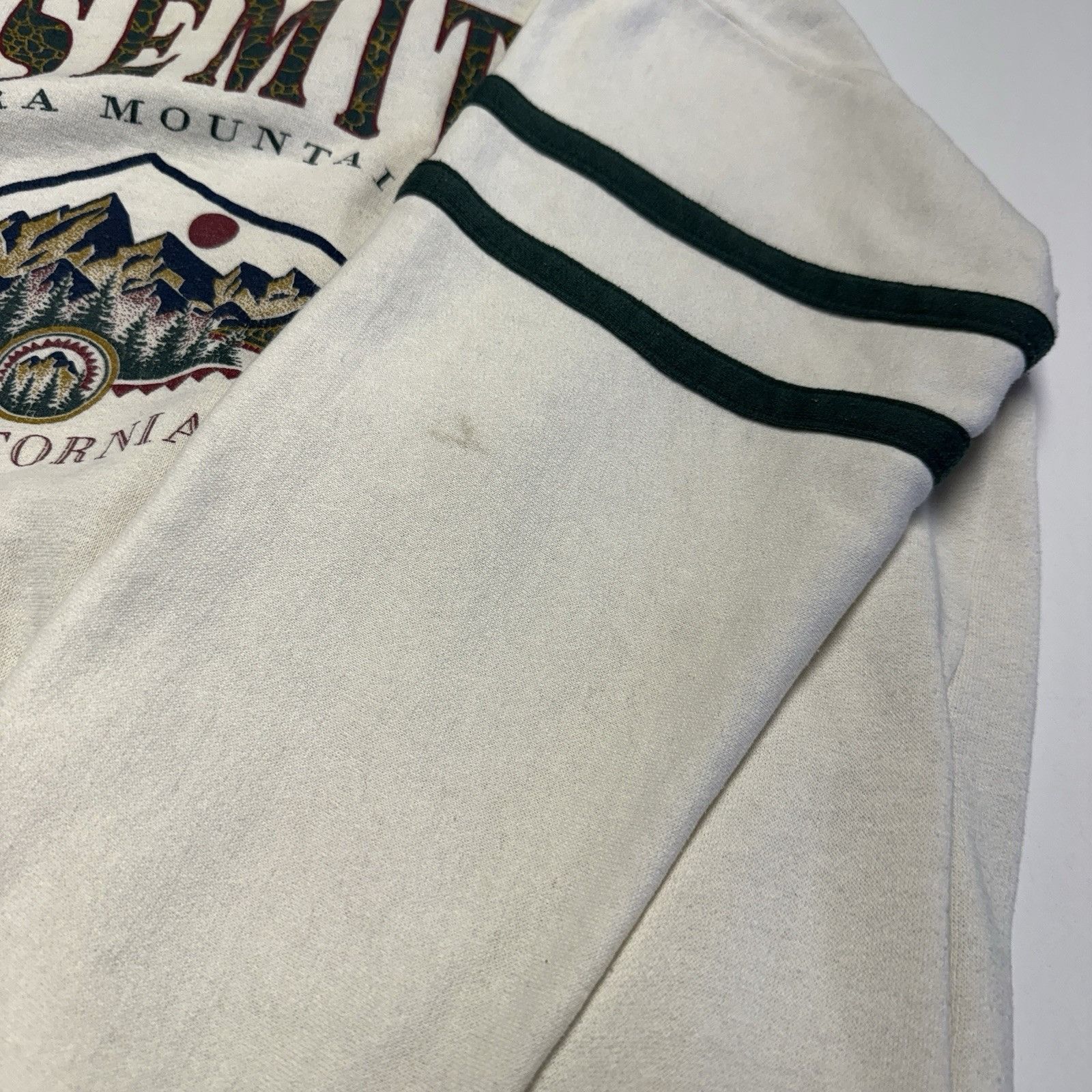 Vintage Vintage Yosemite National Park Hoodie Sweatshirt Large Size US L / EU 52-54 / 3 - 7 Thumbnail