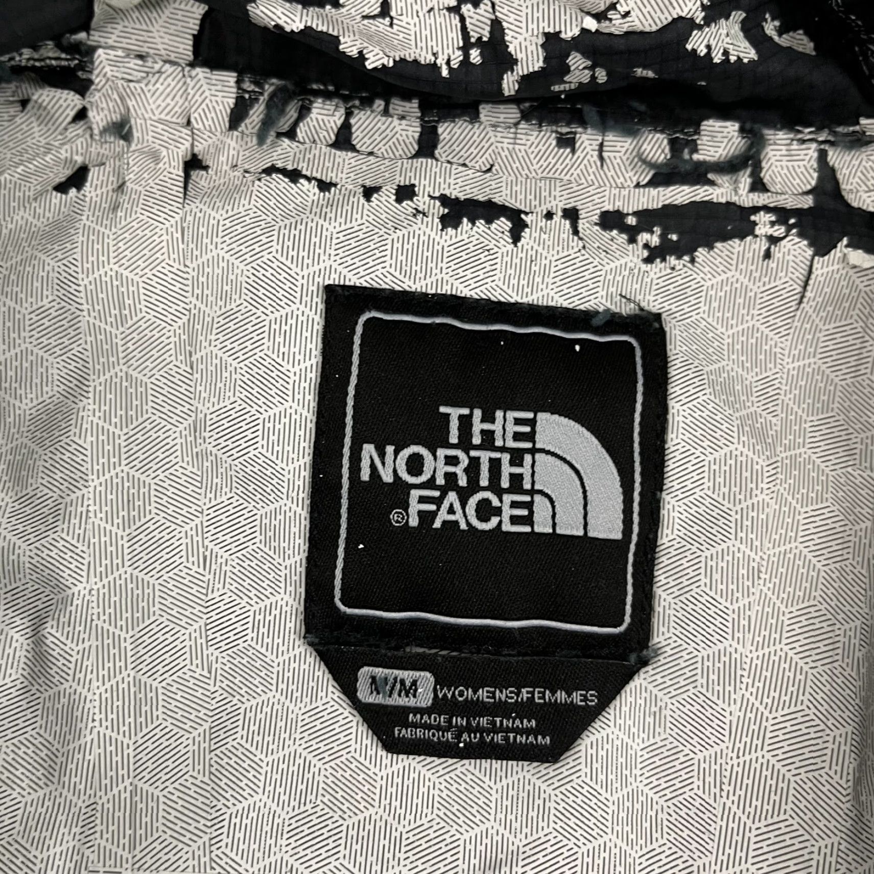 The North Face The North Face Jacket Medium Black Rain Coat Hooded Hiking Hyvent 2.5L Womens Size M / US 6-8 / IT 42-44 - 2 Thumbnail