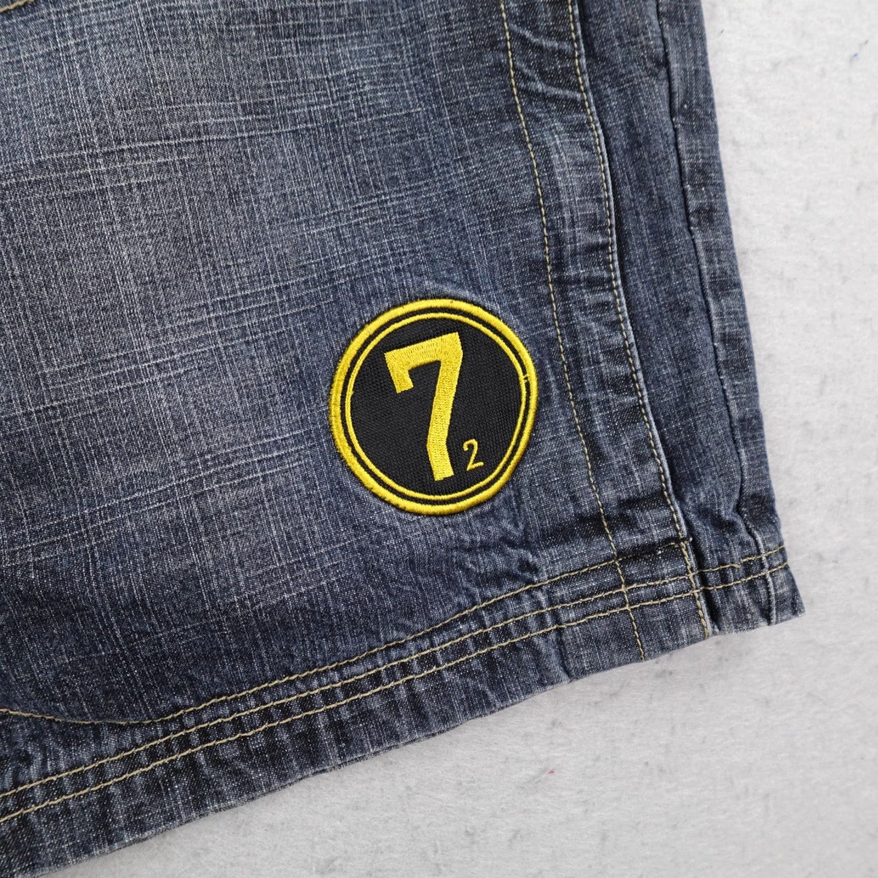 Ecko Unltd. VINTAGE Ecko Unltd Shorts Mens 40 Blue Denim Baggy Carpenter Embroidered Y2K Relaxed Cargo Denim Casual Mens 40 Blue Size US 40 / EU 56 - 4 Thumbnail