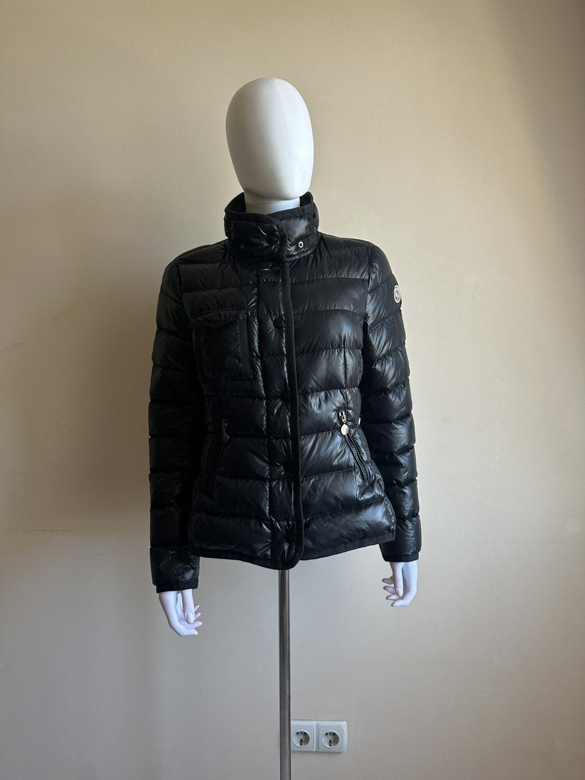 Moncler MONCLER ARMOISE GIUBBOTTO ARMOISE Short JACKET Size XS / US 0-2 / IT 36-38 - 2 Thumbnail
