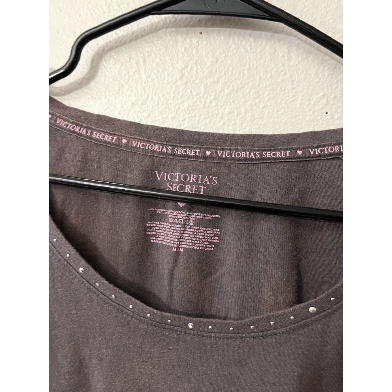 Victoria's Secret VINTAGE Victoria’s Secret Pajama Top Women's Medium Brown Jersey Sleep Tee Crew Neck Logo Lounge Shirt Size M / US 6-8 / IT 42-44 - 3 Thumbnail