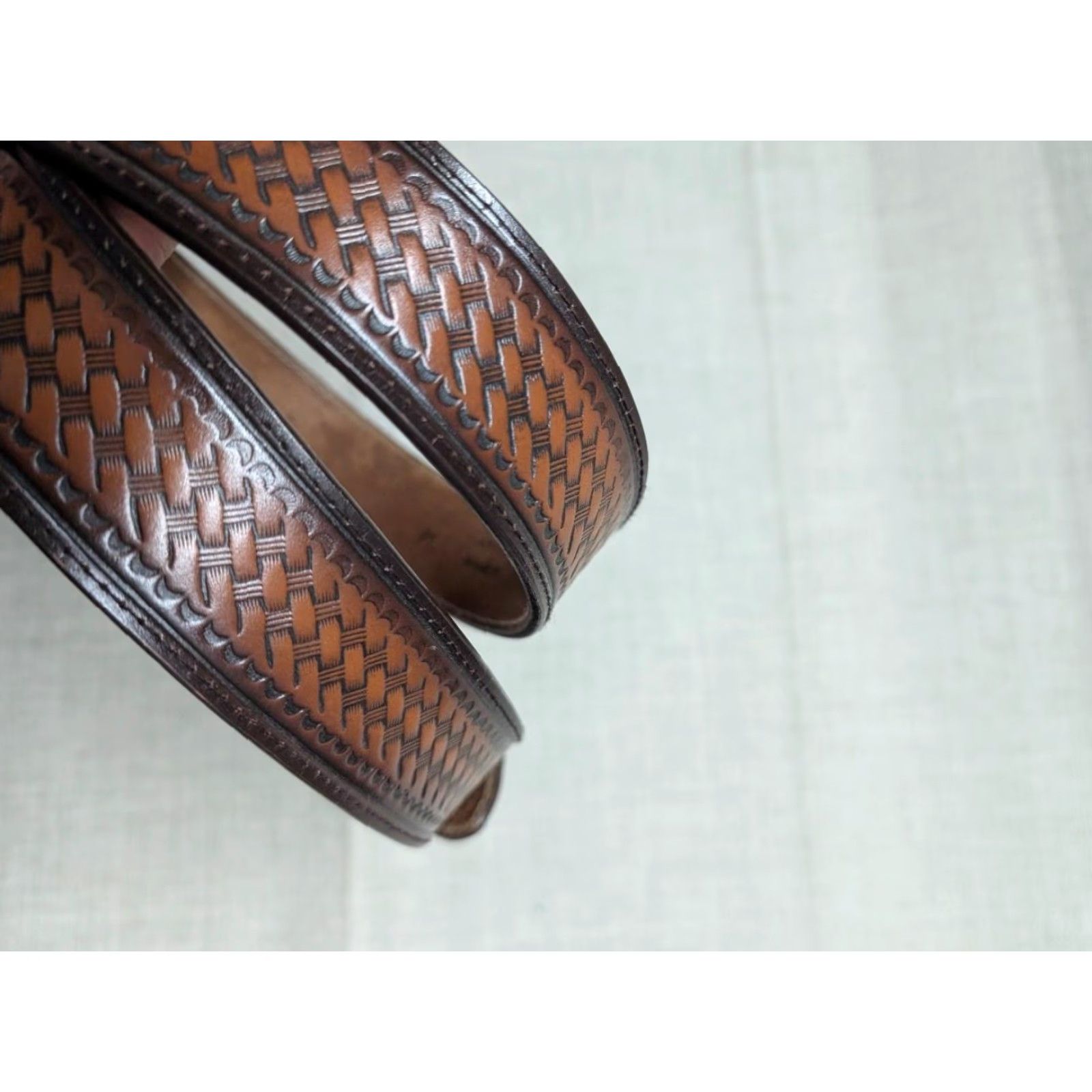 Vintage VINTAGE Western Belt 1-1/2" Basketweave Tooled Buckle West 46 Brown Leather Cowboy Belt Mens Size 46 - 2 Thumbnail