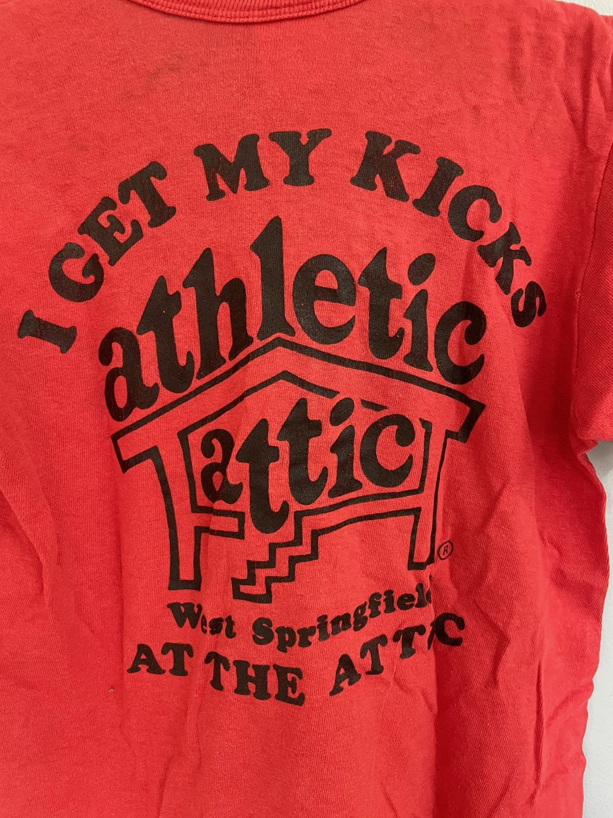 Nike Vintage 70s Nike kicks up a storm orange tag t shirt Size US XS / EU 42 / 0 - 4 Thumbnail