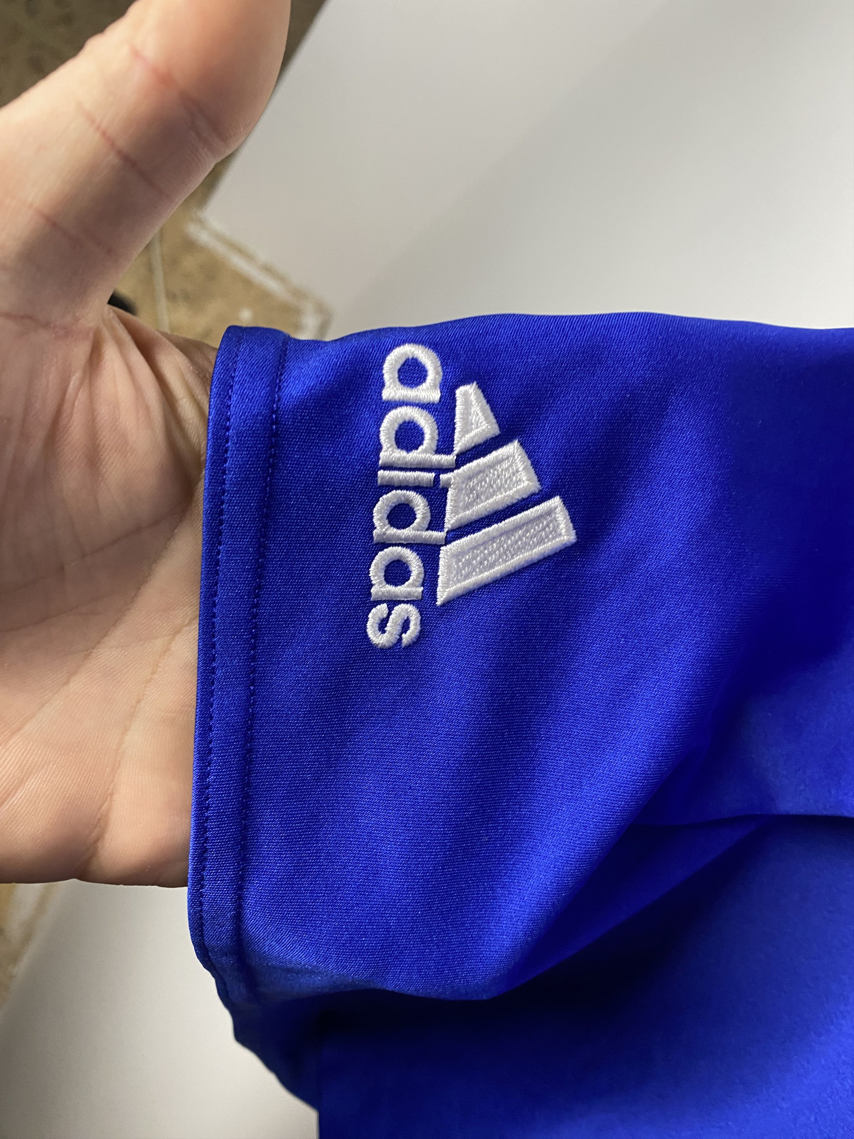 Adidas CHELSEA 2016 2017 HOME FOOTBALL SOCCER SHORTS ADIDAS Size US 32 / EU 48 - 3 Thumbnail