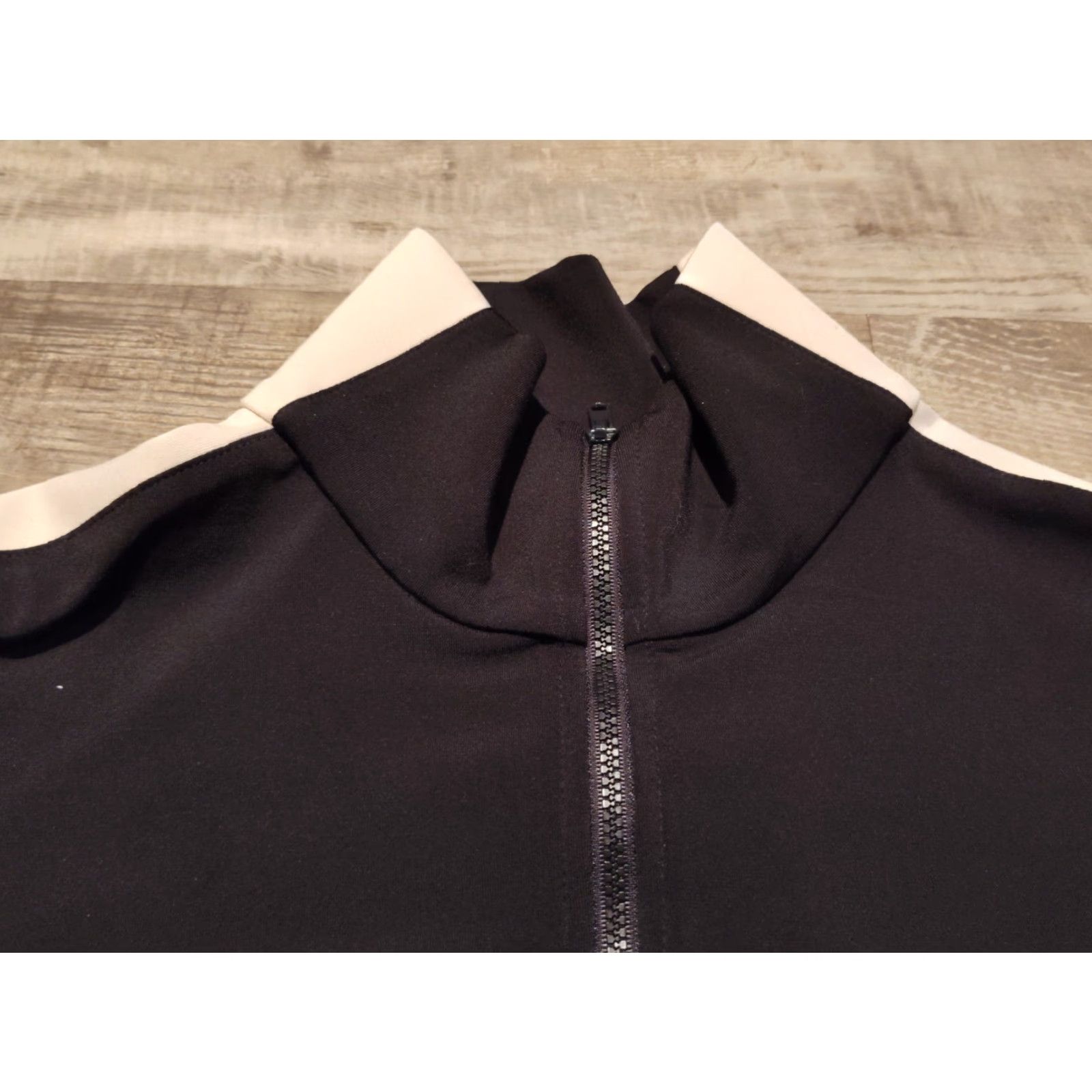 Vintage Buru Women's Black & White Track Jacket Full Zip Size XS Women's Thumb Holes Size XS / US 0-2 / IT 36-38 - 5 Thumbnail