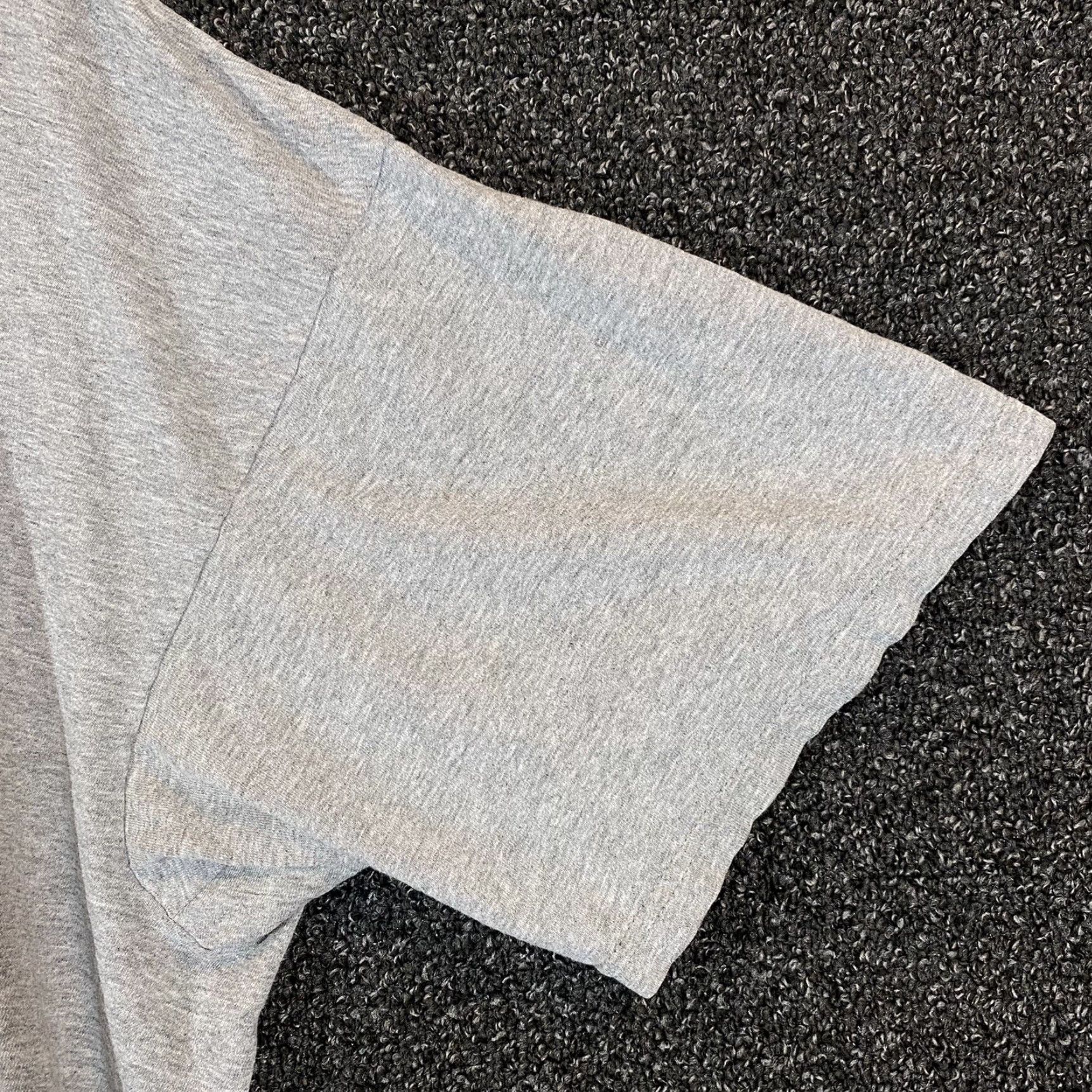 Nike VINTAGE Nike Shirt Mens XL Gray Swoosh Logo Center Nike Center Swoosh Tee 90s Sports Casual Size US XL / EU 56 / 4 - 5 Thumbnail