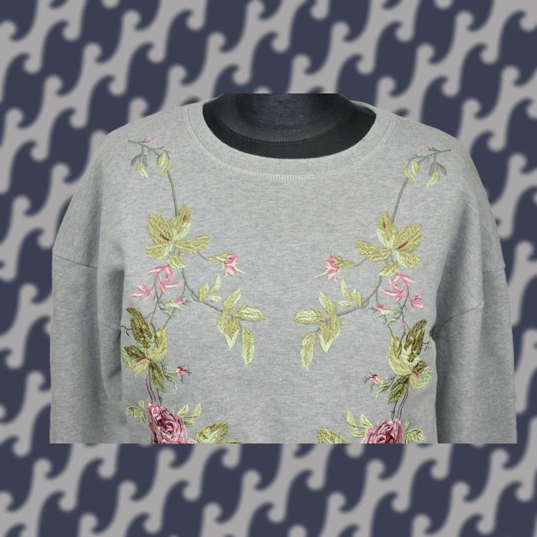 Alexander McQueen ALEXANDER MCQUEEN Sweatshirt Gray Embellished Women's XS Size XS / US 0-2 / IT 36-38 - 1 Thumbnail