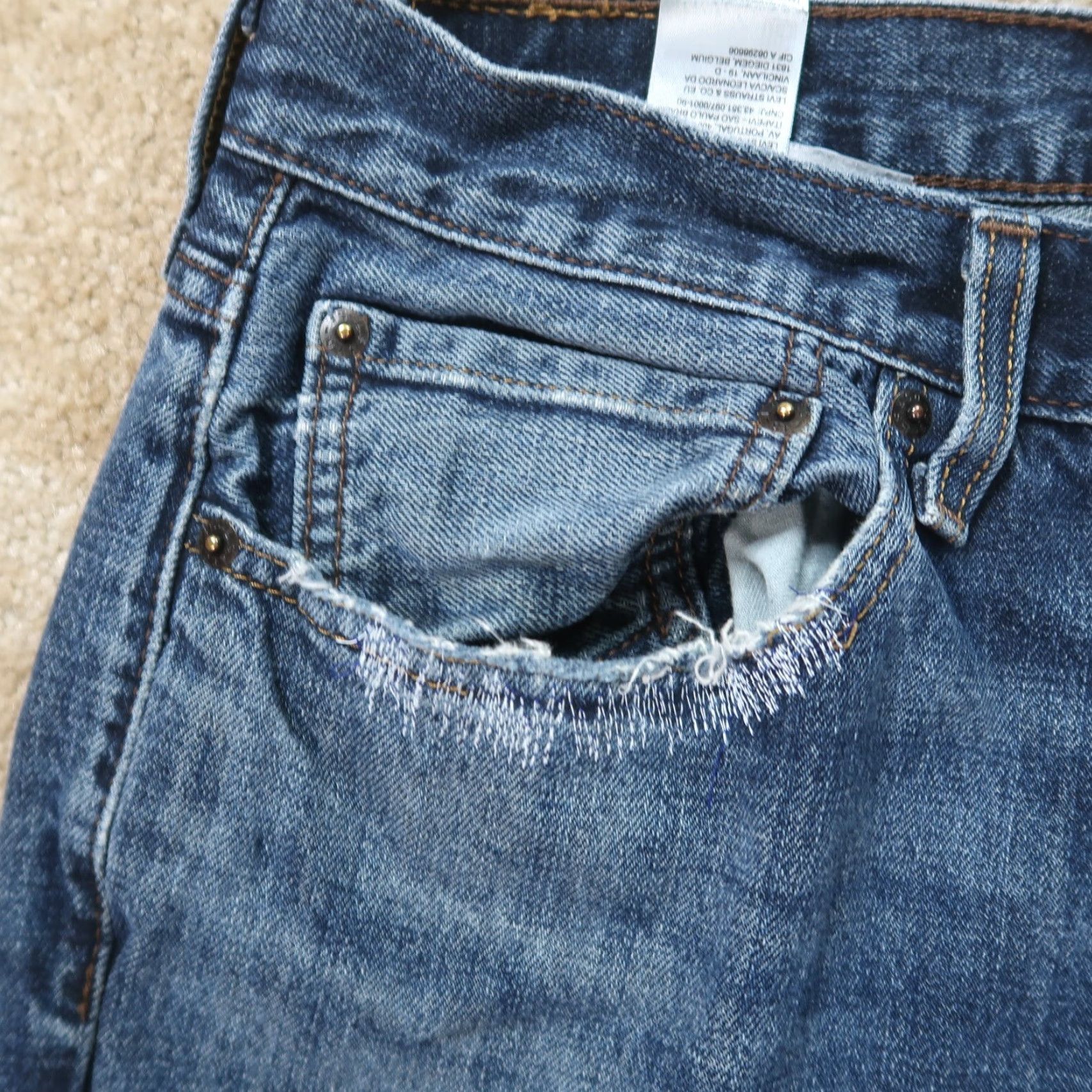 Levi's VINTAGE Levi's 527 Jeans Men 34x32 Blue Denim Distressed Bootcut Pants 5-Pocket Regular Inseam 32 Zip Closure Leather Logo Mens Size US 34 / EU 50 - 5 Thumbnail