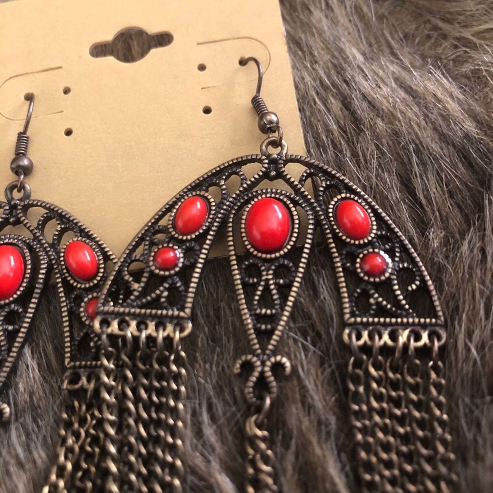 Vintage Vintage brass chain coral cabochon accent earrings Size ONE SIZE - 2 Thumbnail