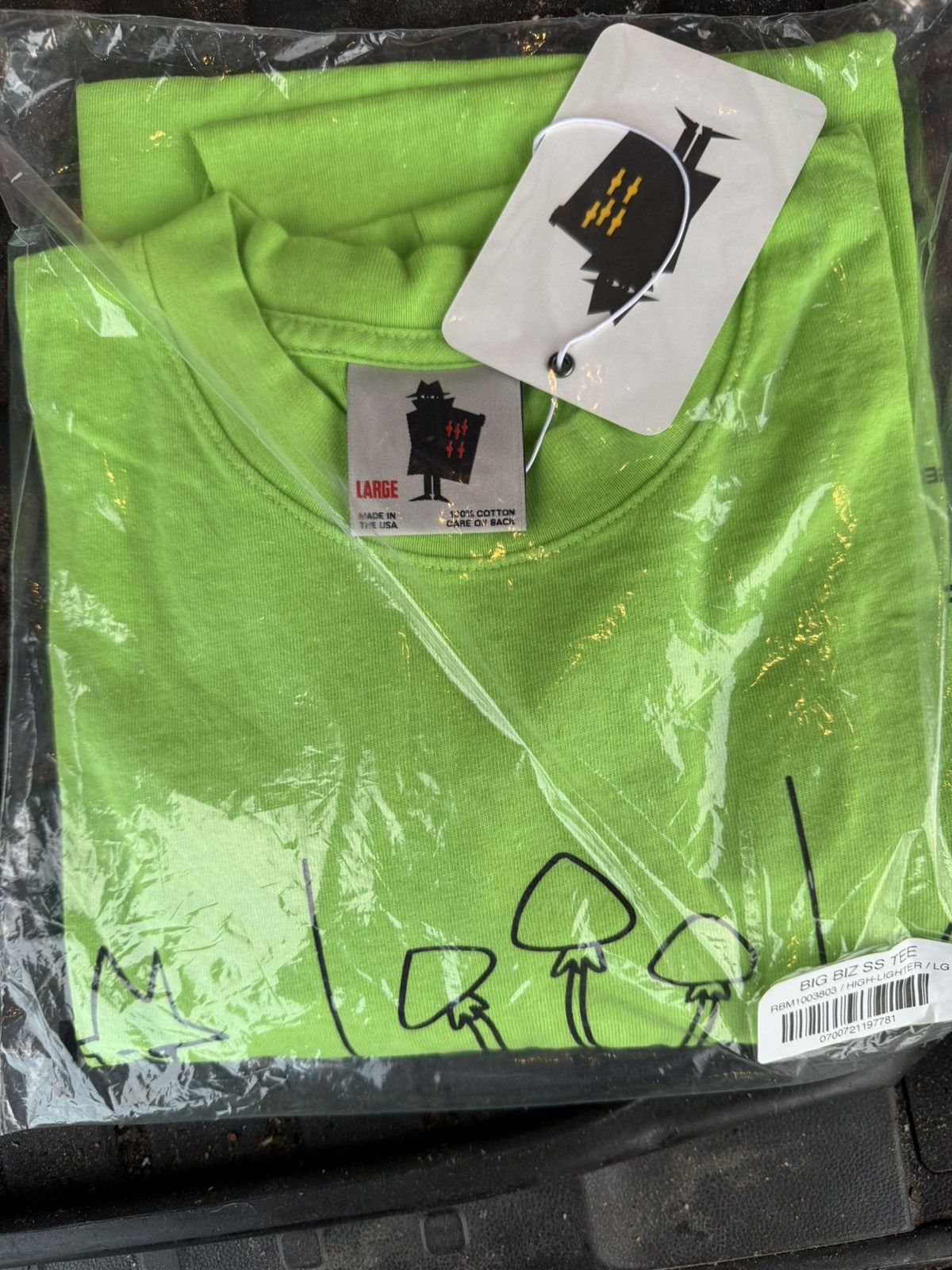 Real Bad Man Real Bad Man “Big Biz” s/s tee tshirt Large yellow/white NEW Size US L / EU 52-54 / 3 - 2 Thumbnail