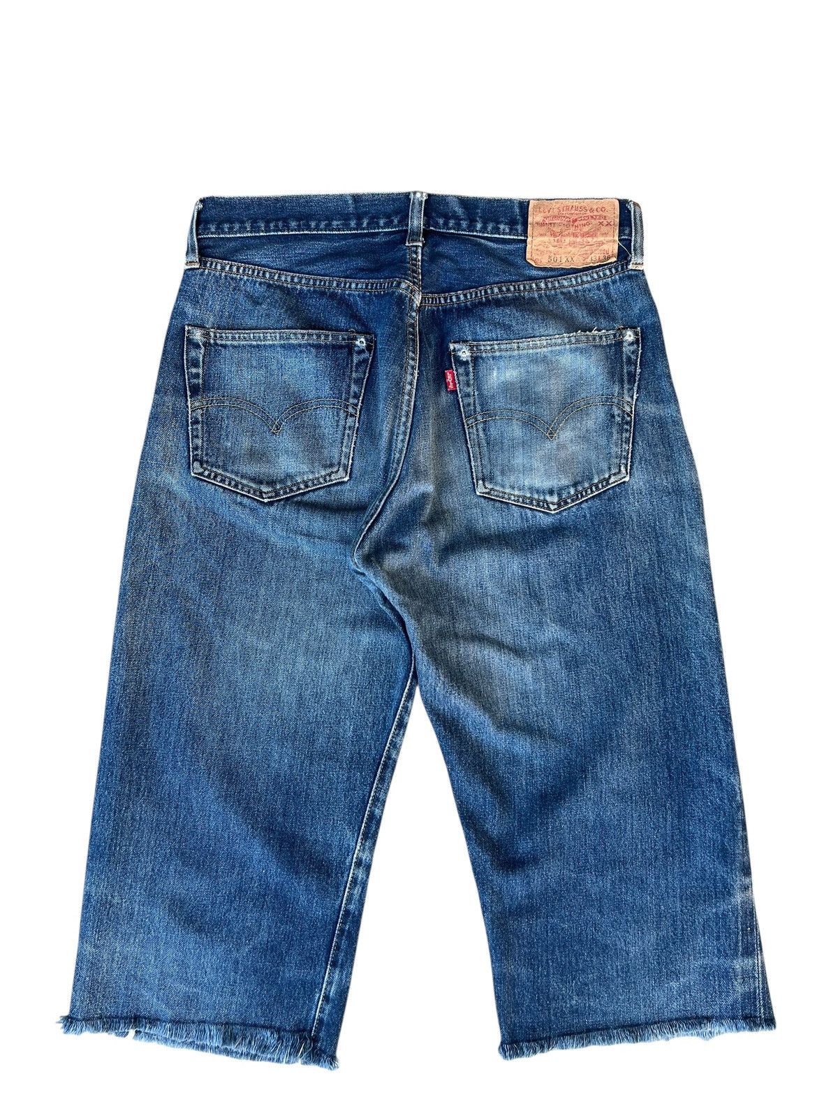 Levi's Vintage Clothing 1997 LVC Levi’s 501 XX Rip Off Leg Denim Selvedge Jeans Size US 32 / EU 48 - 13 Thumbnail