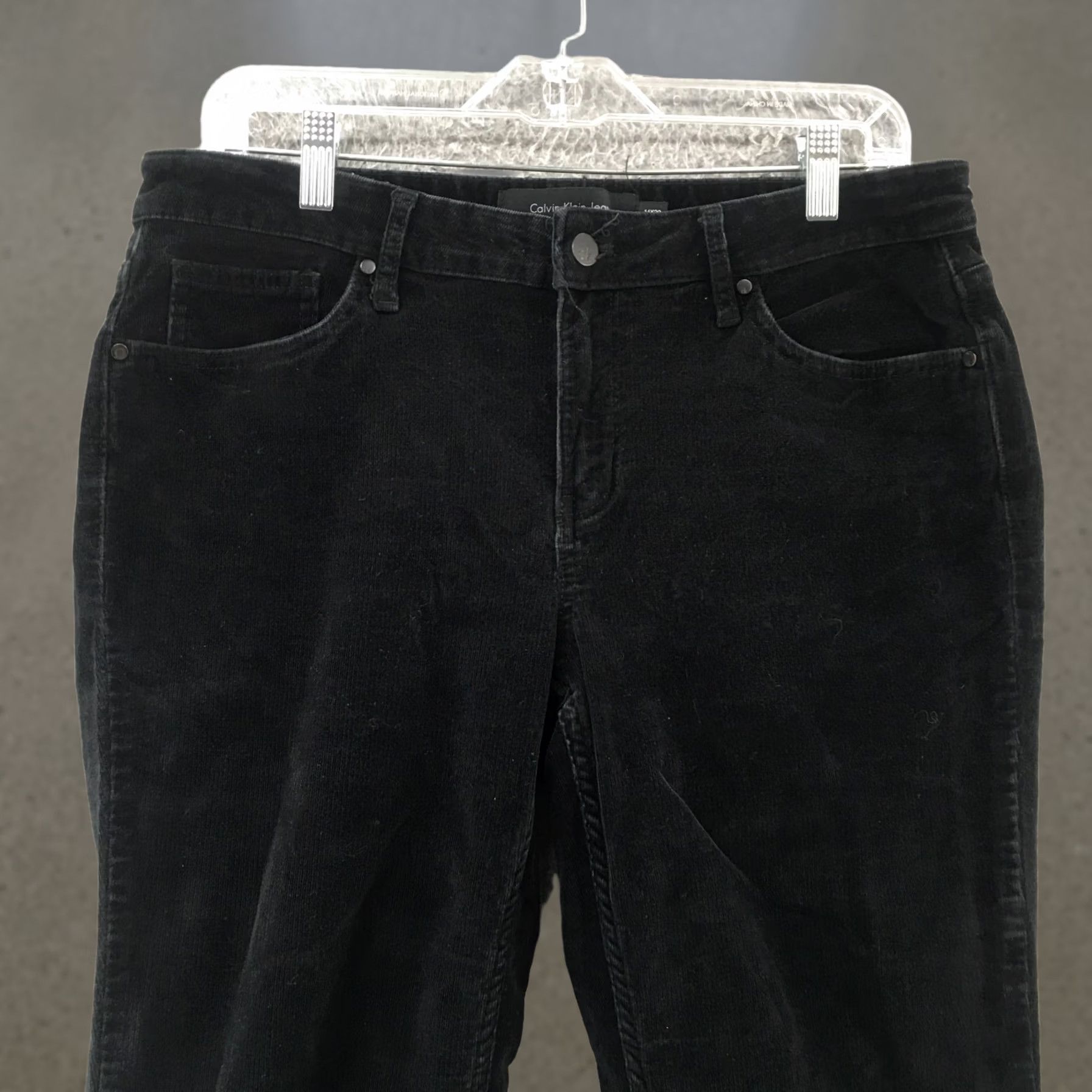 Calvin Klein Calvin Klein Skinny Jeans Womens 14x30 Black Corduroy Mid Rise Skinny Jeans Womens 14 Black Corduroy Mid Rise Size 36" / US 14 / IT 50 - 1 Thumbnail