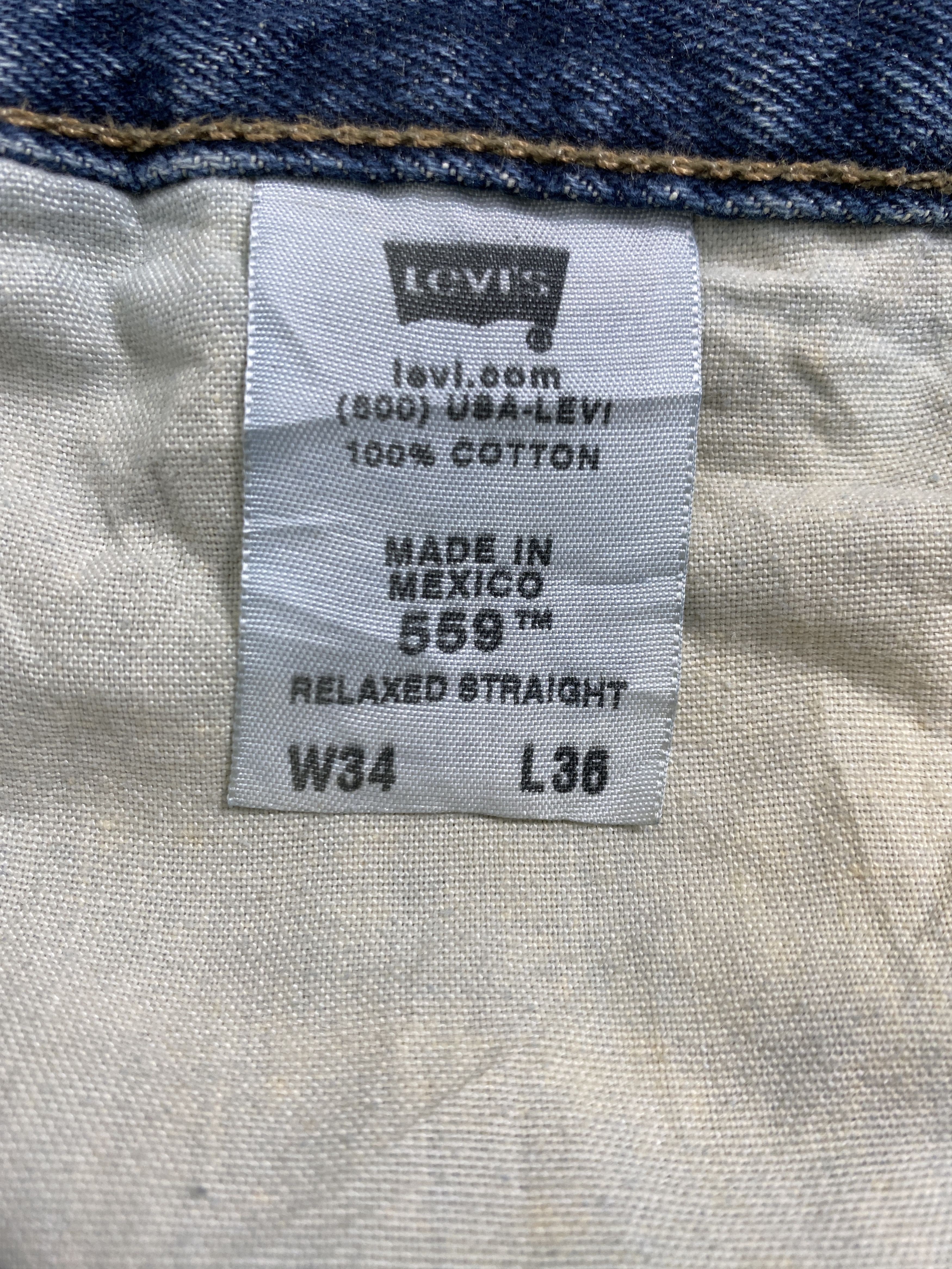 Levi's Distressed Blue Vintage Levi's 559 Jeans 35x35 Denim -JN1464 Size US 35 - 9 Thumbnail