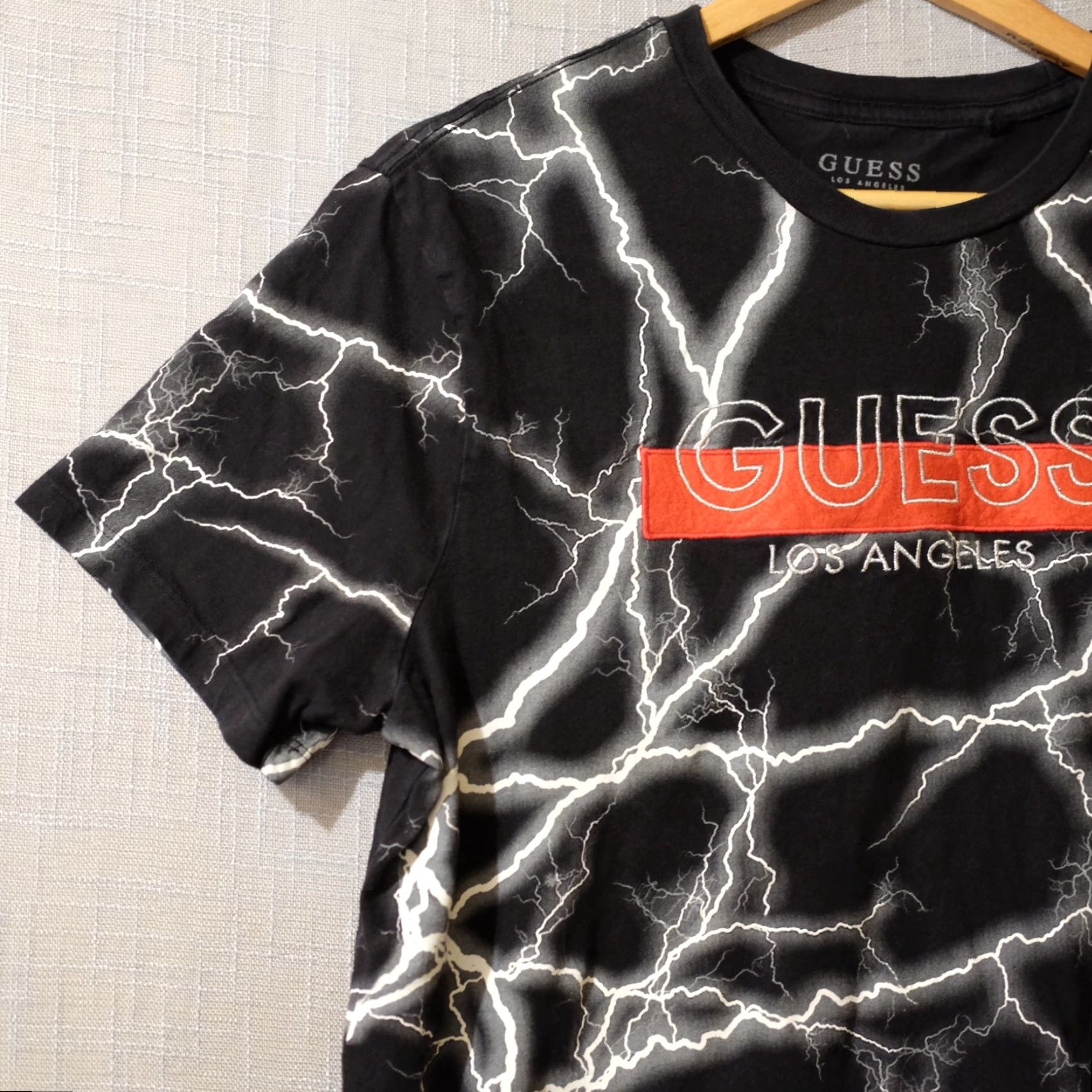 Guess VINTAGE Guess Los Angeles Shirt Lightning Design & Red Box Mens L #A14-2 Size US L / EU 52-54 / 3 - 2 Thumbnail