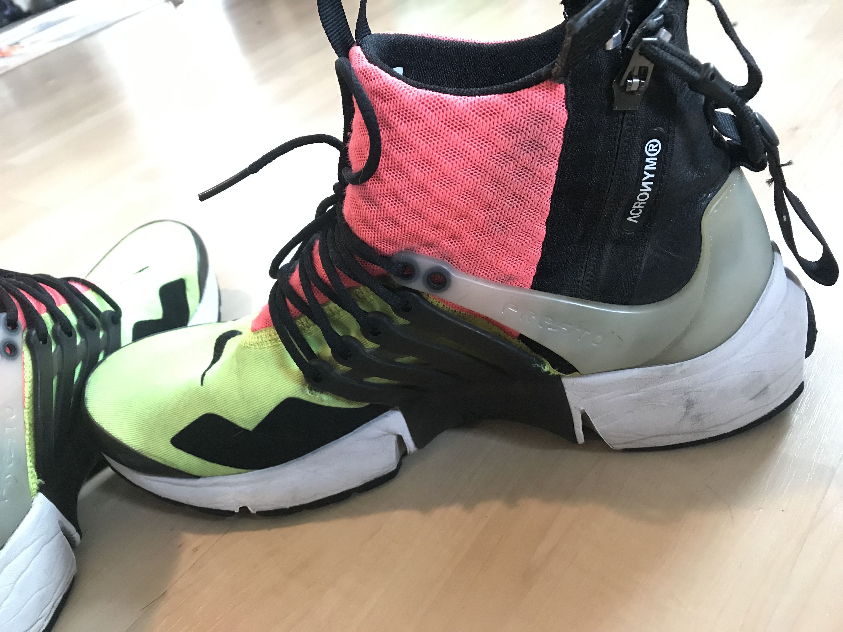 Acronym × Nike Acronym Nike Air Presto Mid Volt Medium Size US 10.5 / EU 43-44 - 4 Thumbnail