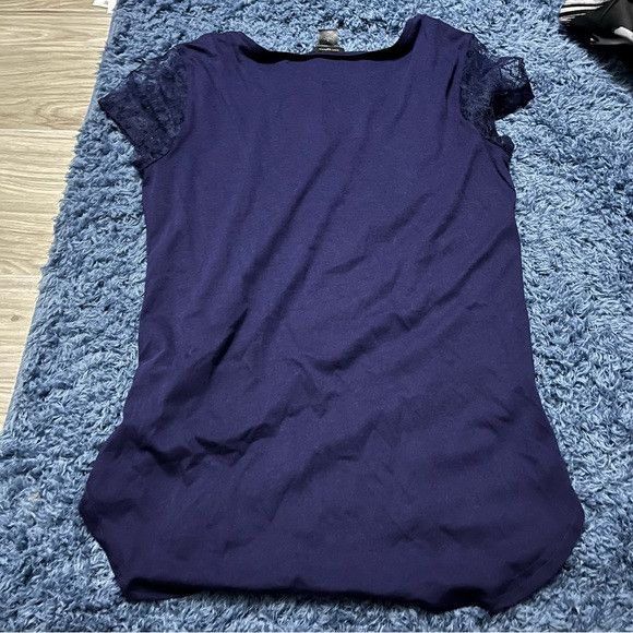 Ann Taylor Ann Taylor Lace Textured Short Cap Sleeve top size small Size S / US 4 / IT 40 - 2 Thumbnail