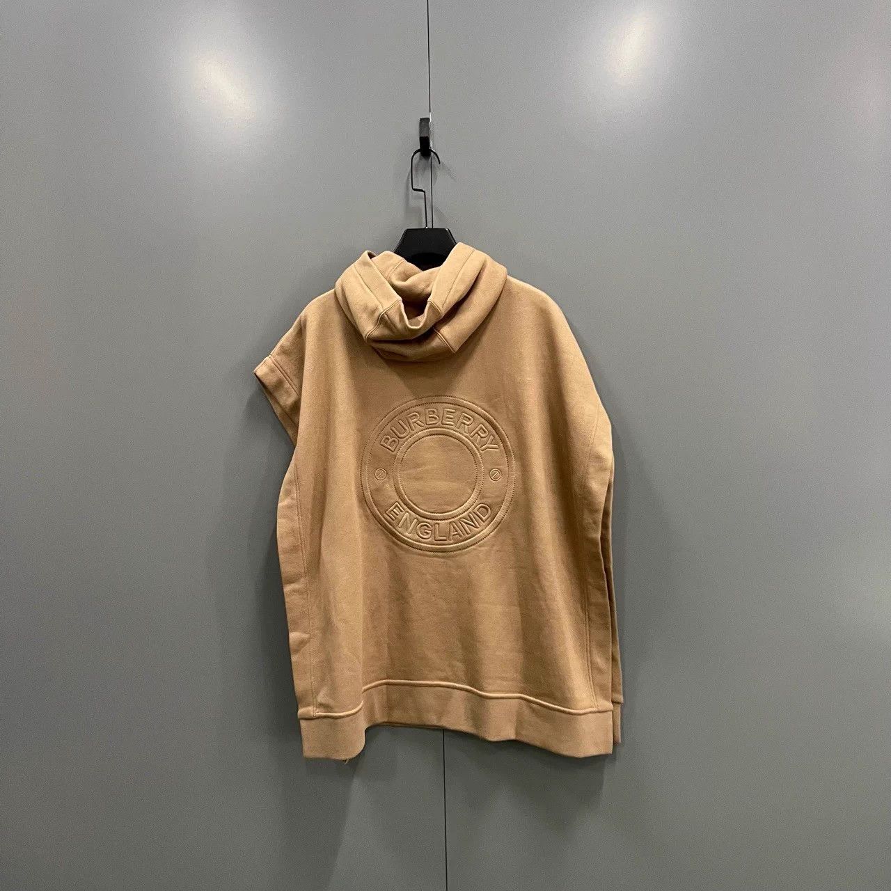 Burberry Burberry Khaki Logo Embroidered Hoodie NWT Size ONE SIZE - 3 Thumbnail