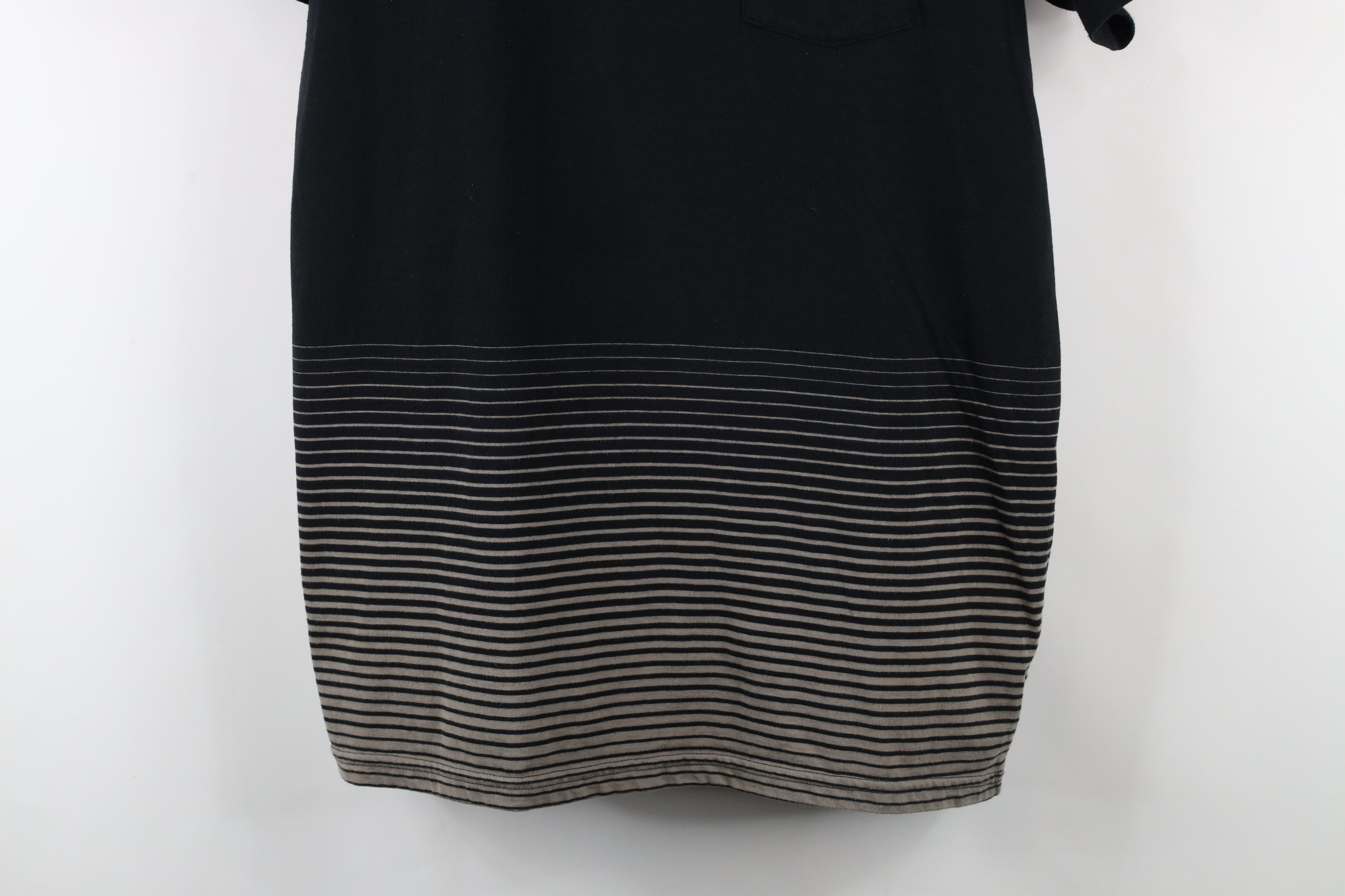 Oakley × Vintage Vintage Y2K Oakley Spell Out Short Sleeve Pocket T-Shirt Size US L / EU 52-54 / 3 - 3 Thumbnail