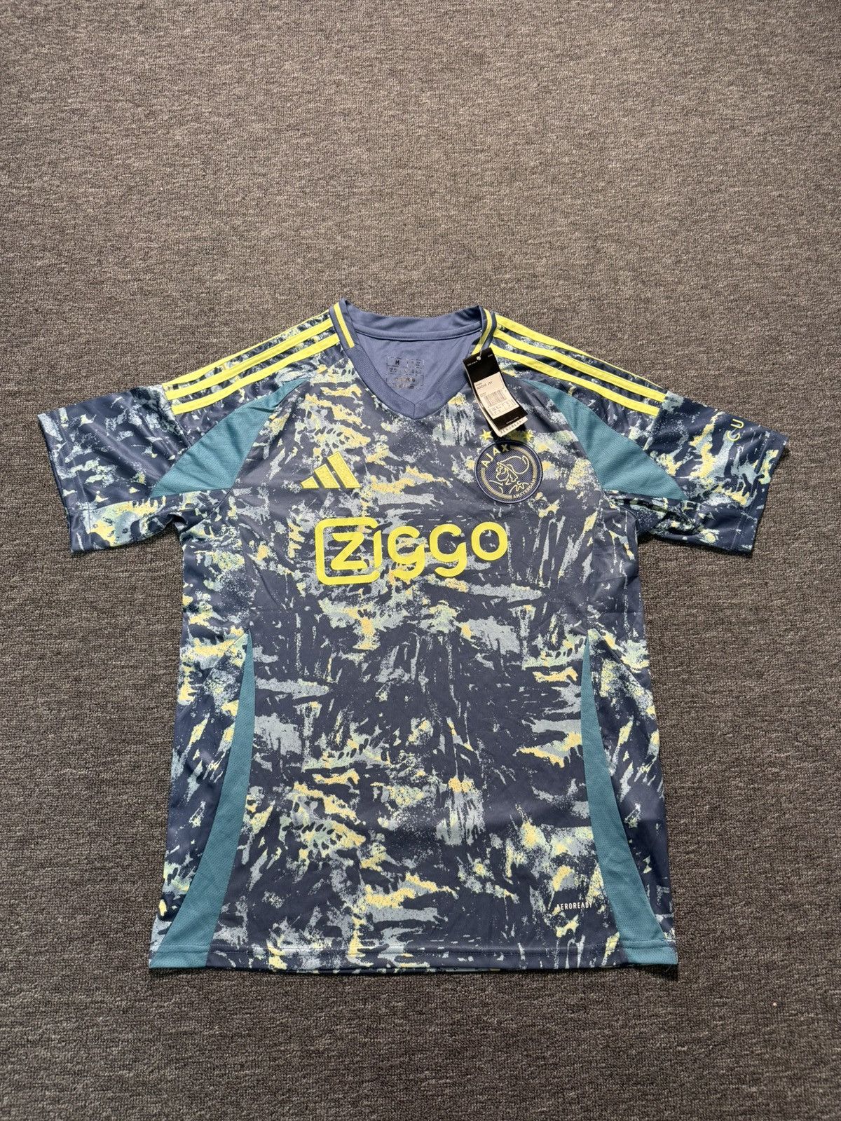 Adidas Adidas Ajax Amsterdam 23/24 Third Jersey Men’s Size M NWT Size US M / EU 48-50 / 2 - 1 Thumbnail