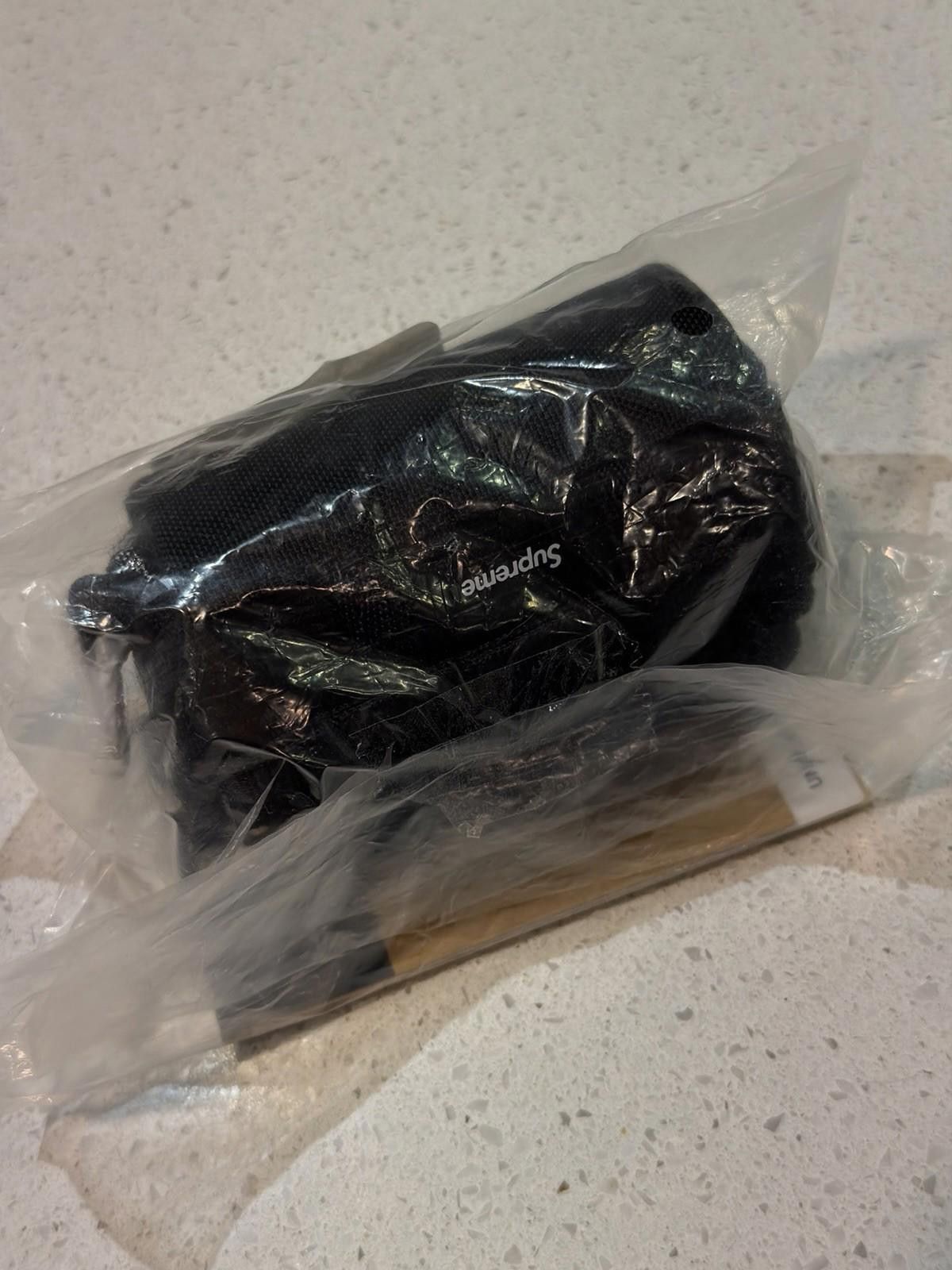 Supreme Supreme The North Face Suede Base Camp Duffle Keychain Black Size ONE SIZE - 4 Thumbnail