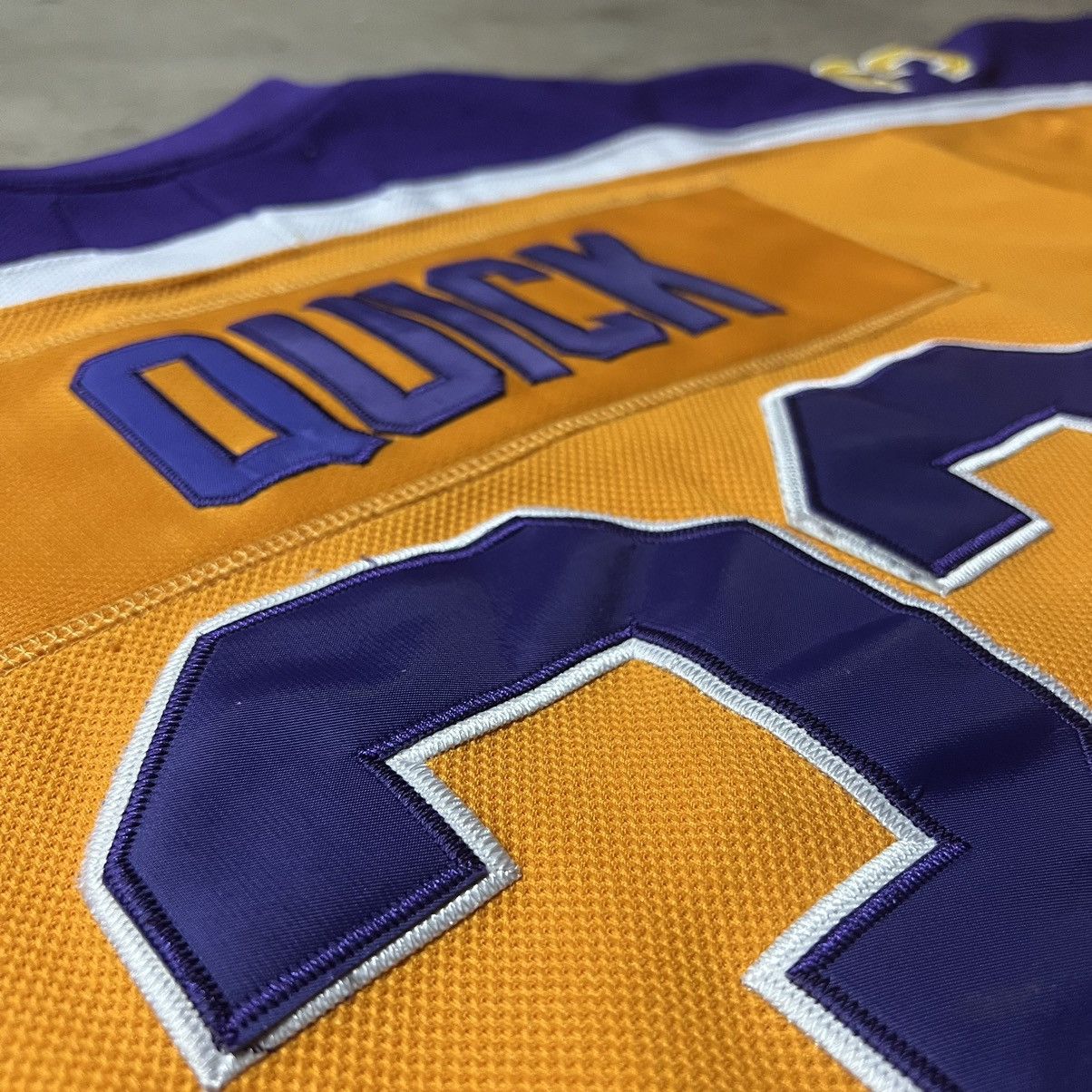 Ccm × Vintage Vintage 90’s Los Angeles Kings J. Quick #32 Hockey Jersey Size US XL / EU 56 / 4 - 8 Thumbnail