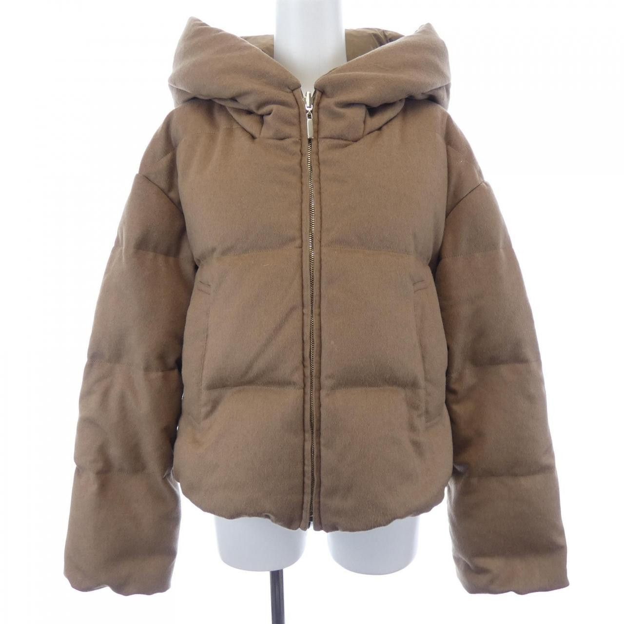 Max Mara Max Mara Max Mara DALIA Camel Down Jacket Textile Outerwear 948614 DUTY FREE for USA Size ONE SIZE - 1 Thumbnail