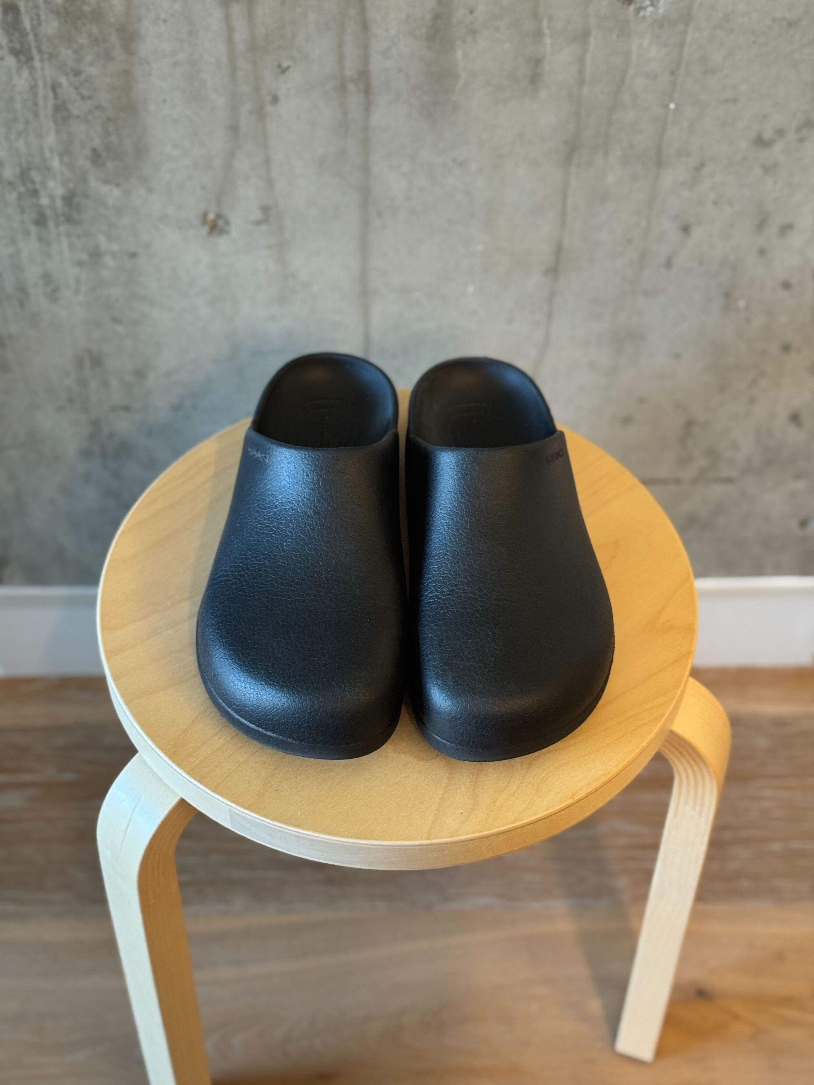 Crocs Crocs Dylan "Black" Men's Clog Size US 10 / EU 43 - 2 Thumbnail