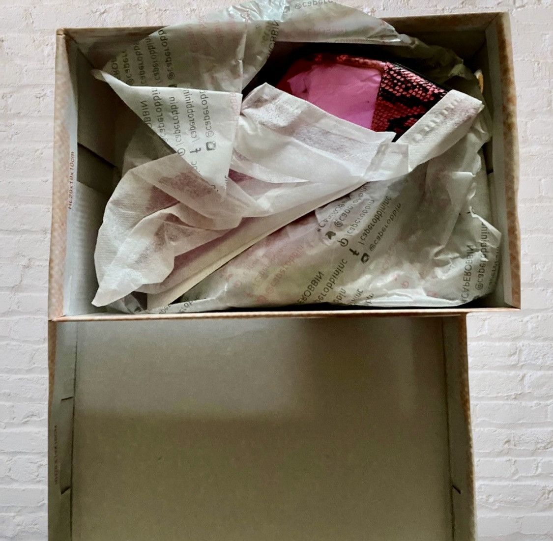 Other PINK SNAKE PRINT LUCITE CLEAR HEEL PUMPS Size US 7.5 / IT 37.5 - 7 Thumbnail