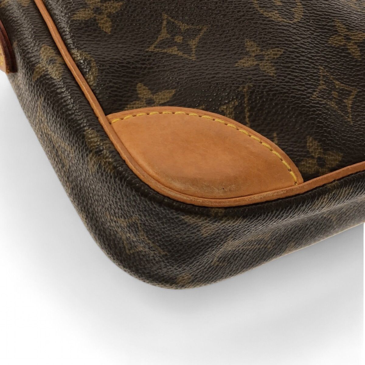 Louis Vuitton Louis Vuitton - Monogram Danube Brown Leather Shoulder Bag Size ONE SIZE - 6 Thumbnail