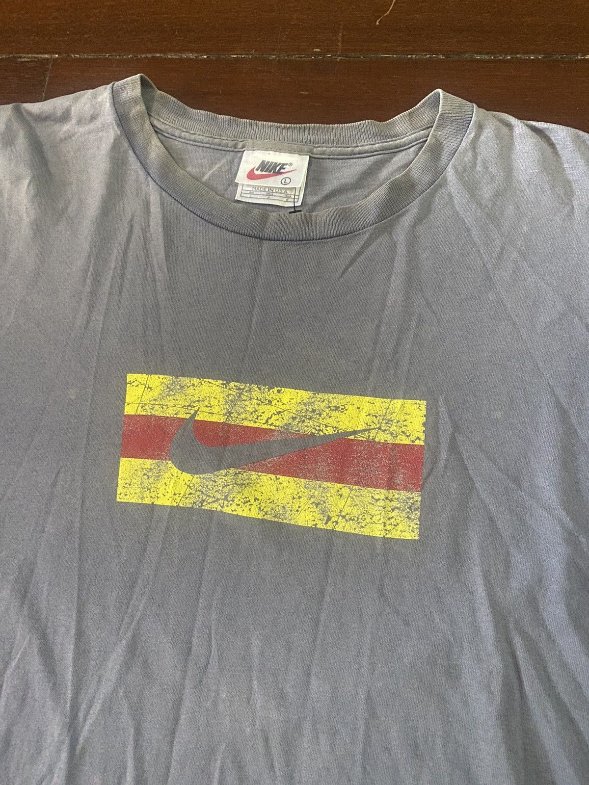 Nike Vintage Nike Big Logo box logo Oversized Tee Y2K USA faded Size US L / EU 52-54 / 3 - 5 Thumbnail