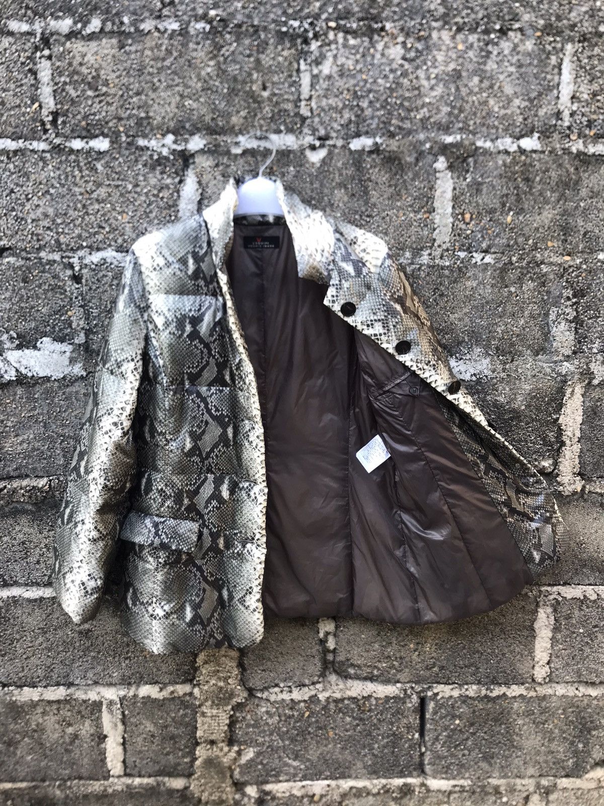 Designer × Japanese Brand × yoshie inaba ⚡️Vintage L’equipe Yoshi Inaba Snake Print Button Jacket Size S / US 4 / IT 40 - 8 Thumbnail