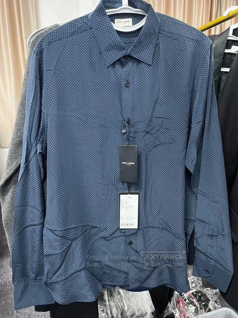 Yves Saint Laurent SAINT LAURENT Polka Dot Silk Shirt. Size US M / EU 48-50 / 2 - 1 Thumbnail