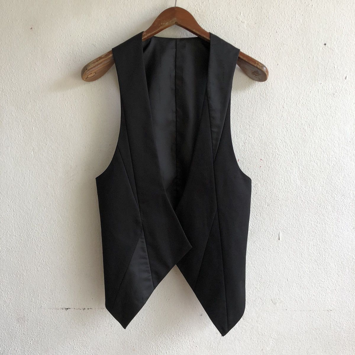 BLACKBARRET by neil barret vests