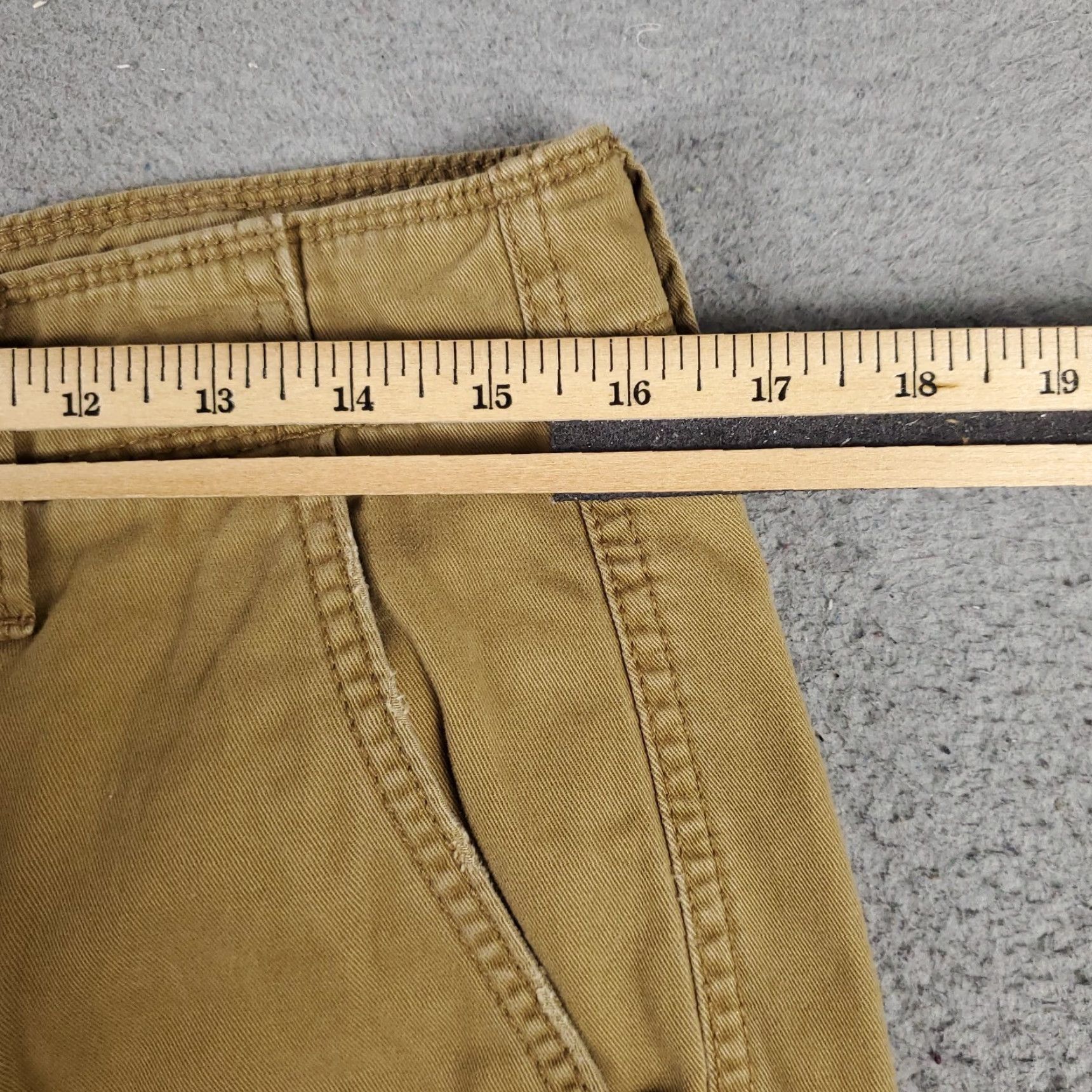 American Eagle Outfitters VINTAGE American Eagle Cargo Shorts Mens 30 Beige Casual Outdoor Summer Fall Spring Winter Size US 30 / EU 46 - 4 Thumbnail